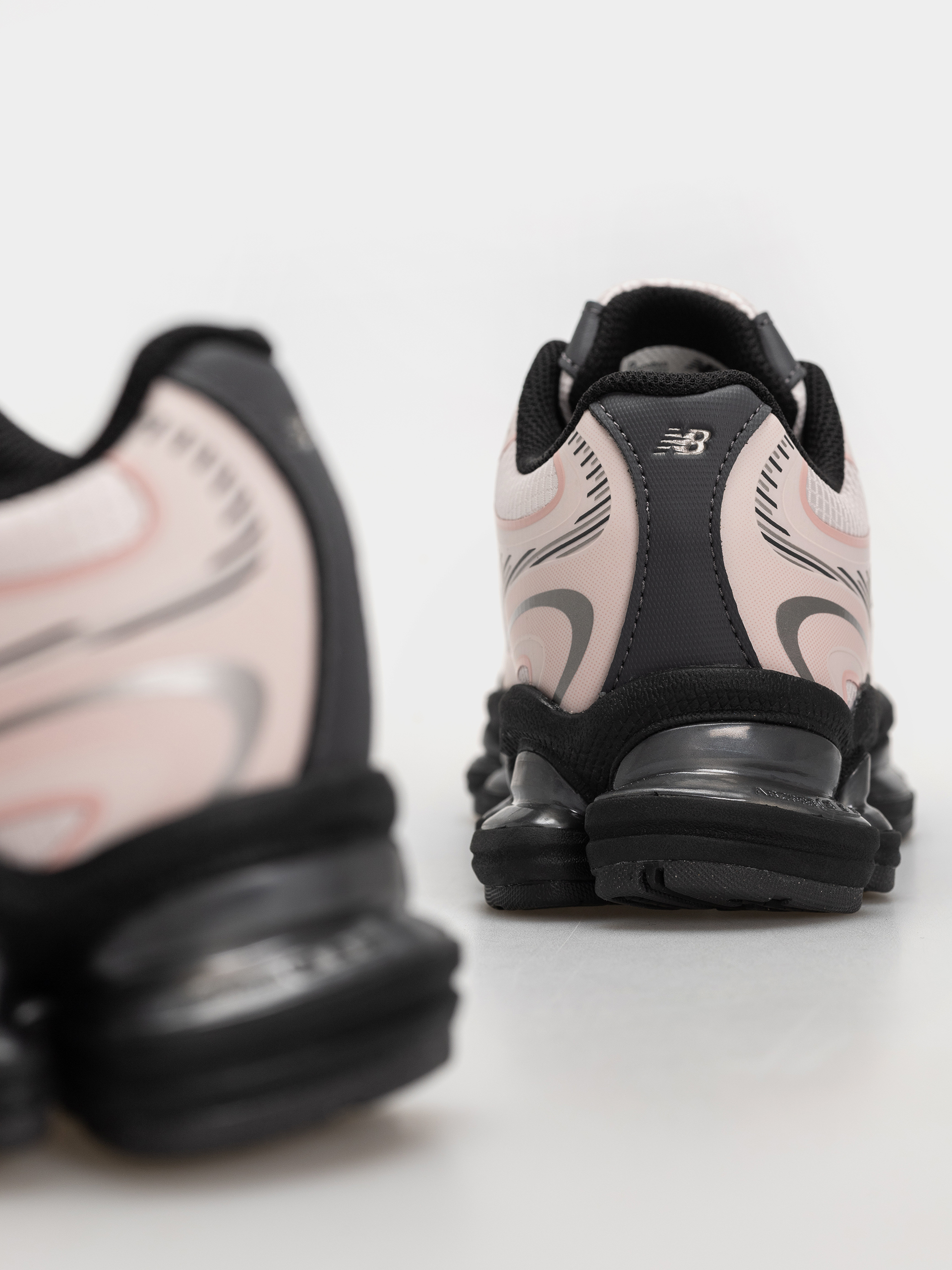 New Balance 2000 Schuhe (pink granite/pink chalk/black)