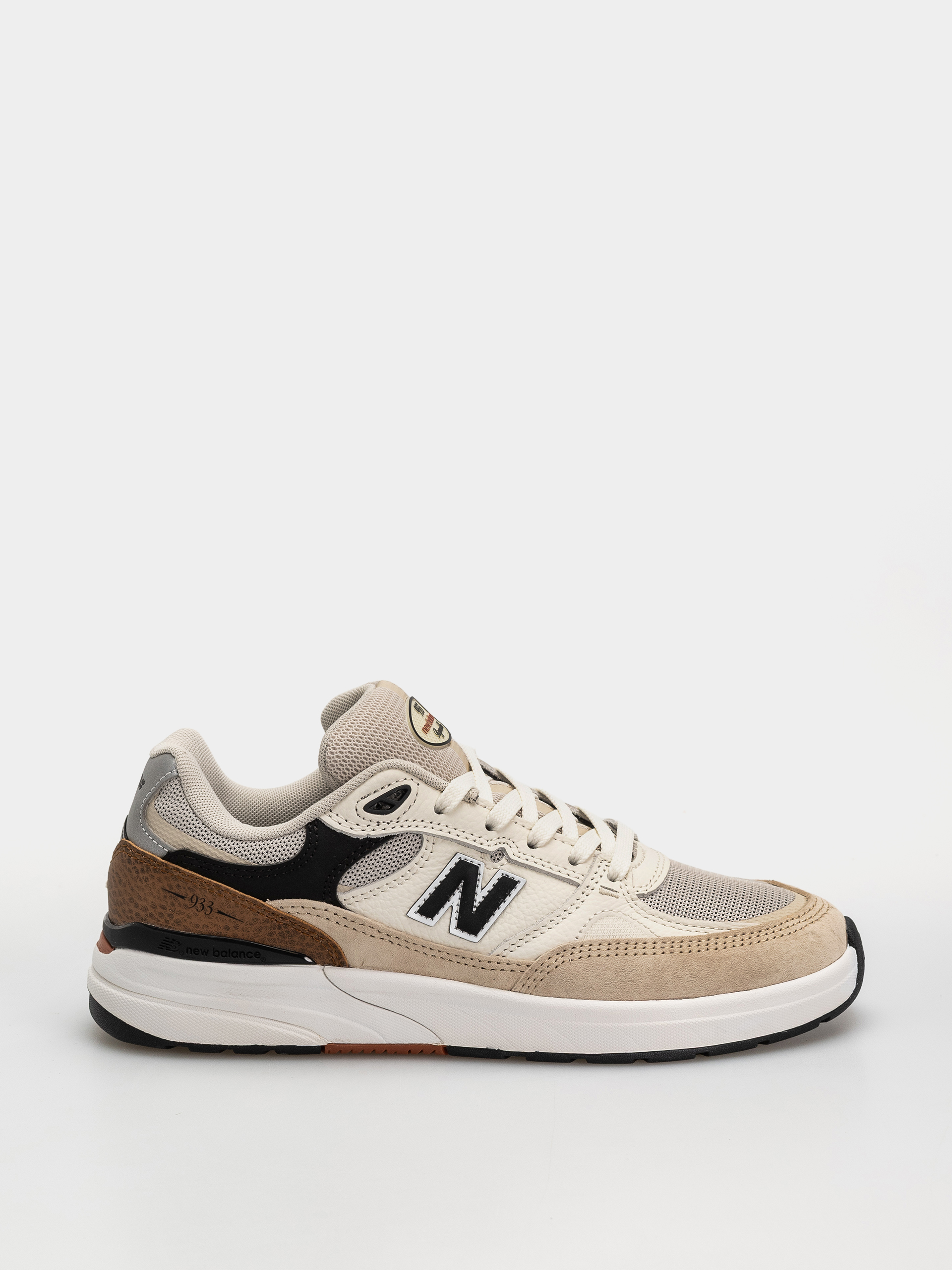 New Balance 933 Shoes (quicksand/sea salt)