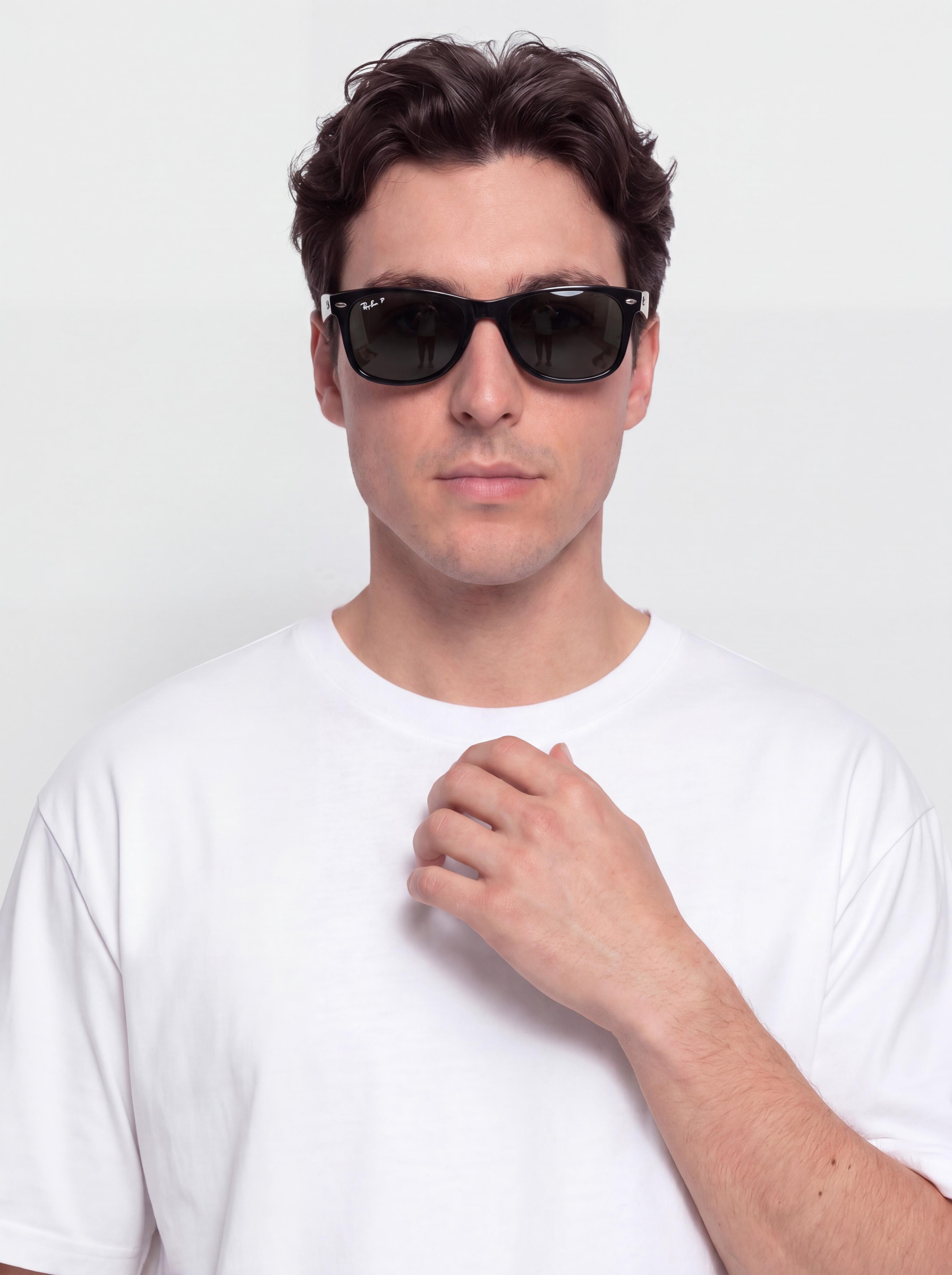 Ray-Ban New Wayfarer Classic Sunglasses (polerowany czarny/zielone z polaryzacją)