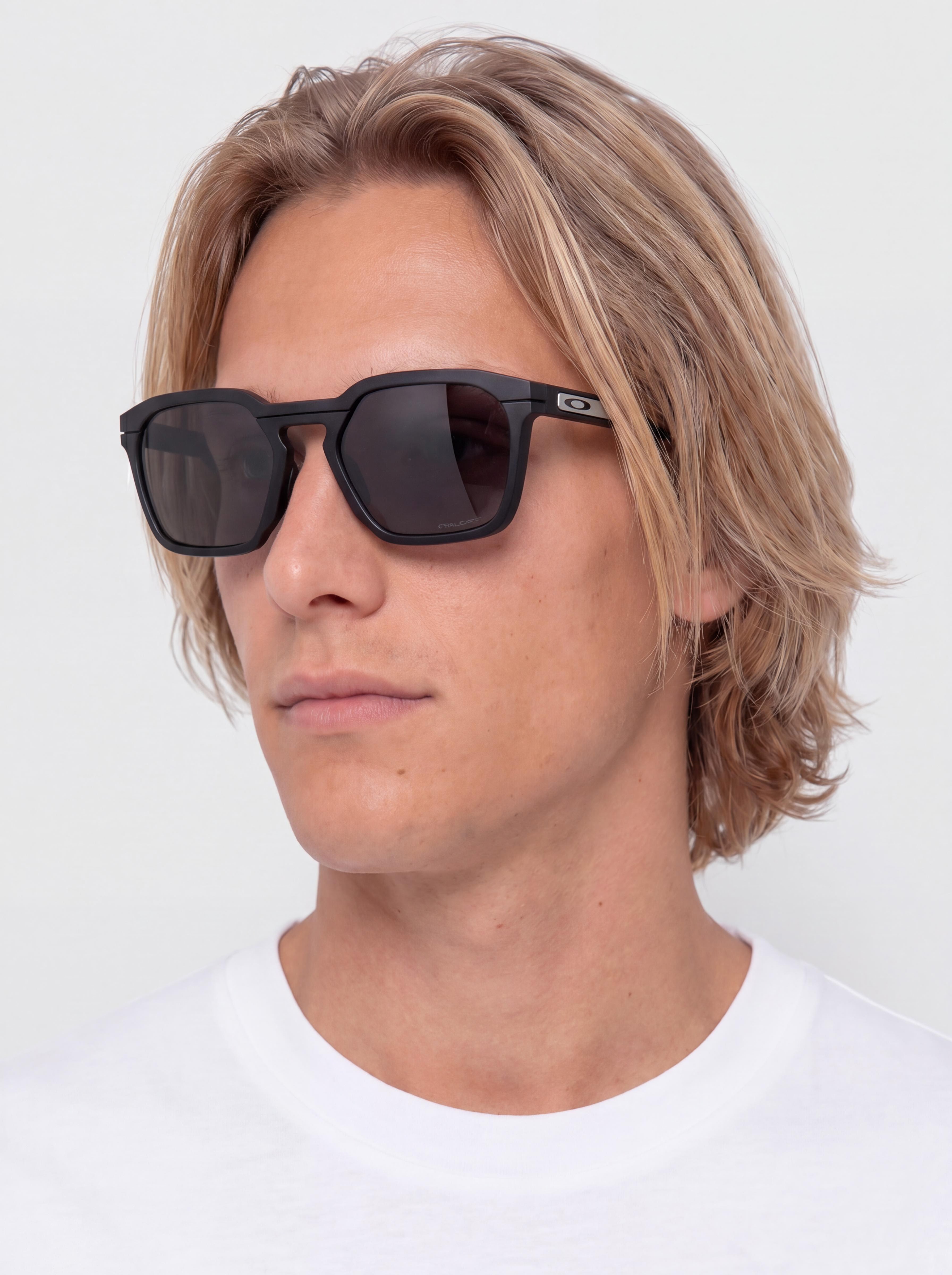 Oakley Hstn Sq Sunglasses - black (matte black/prizm grey)