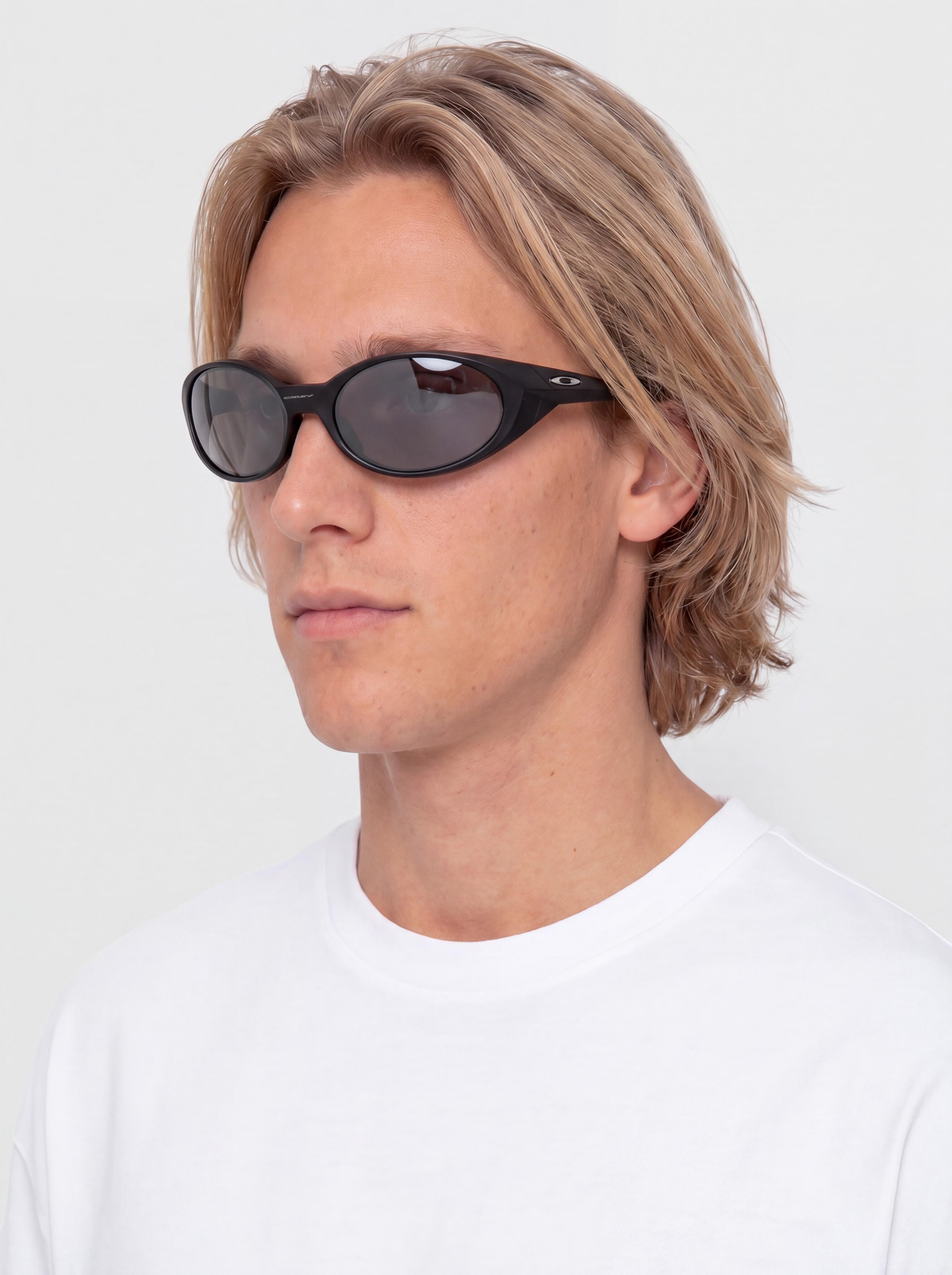 Oakley Eye Jacket Redux Sunglasses - black, grey (prizm grey