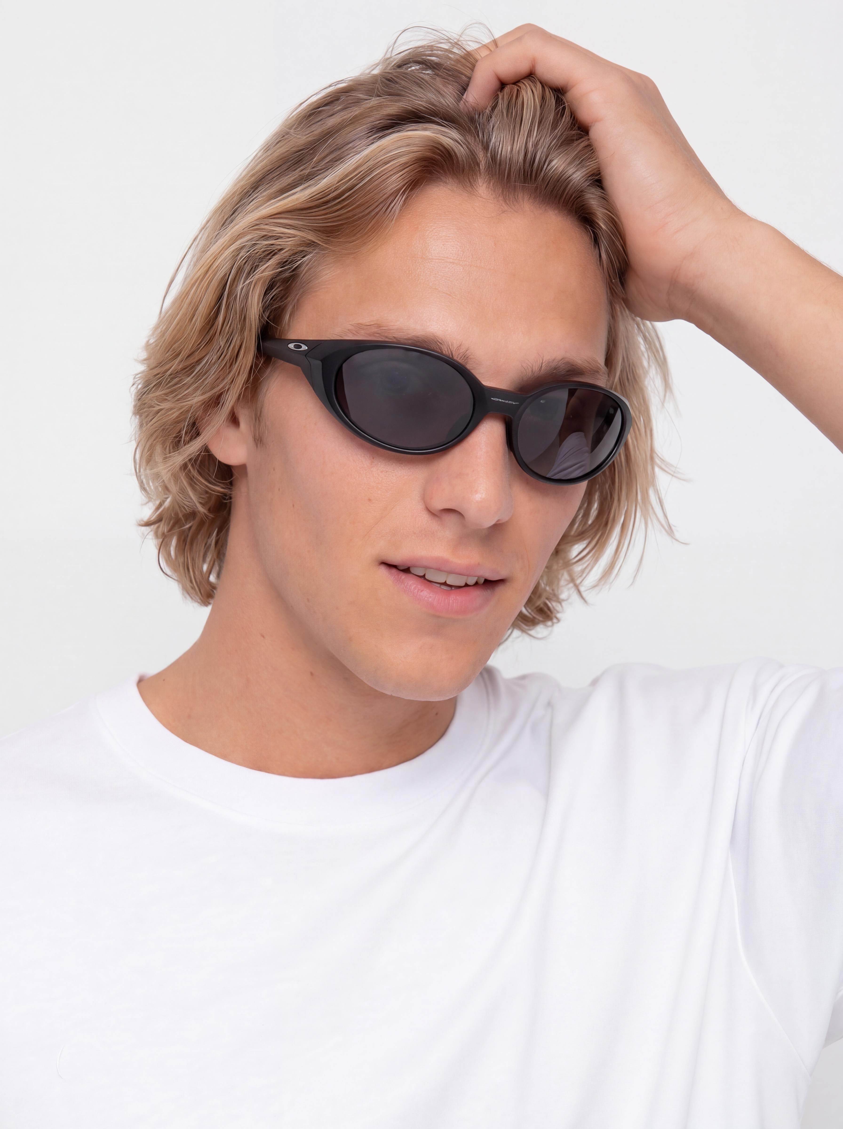 Oakley Eye Jacket Redux Sunglasses (prizm grey lenses/matte black frame)
