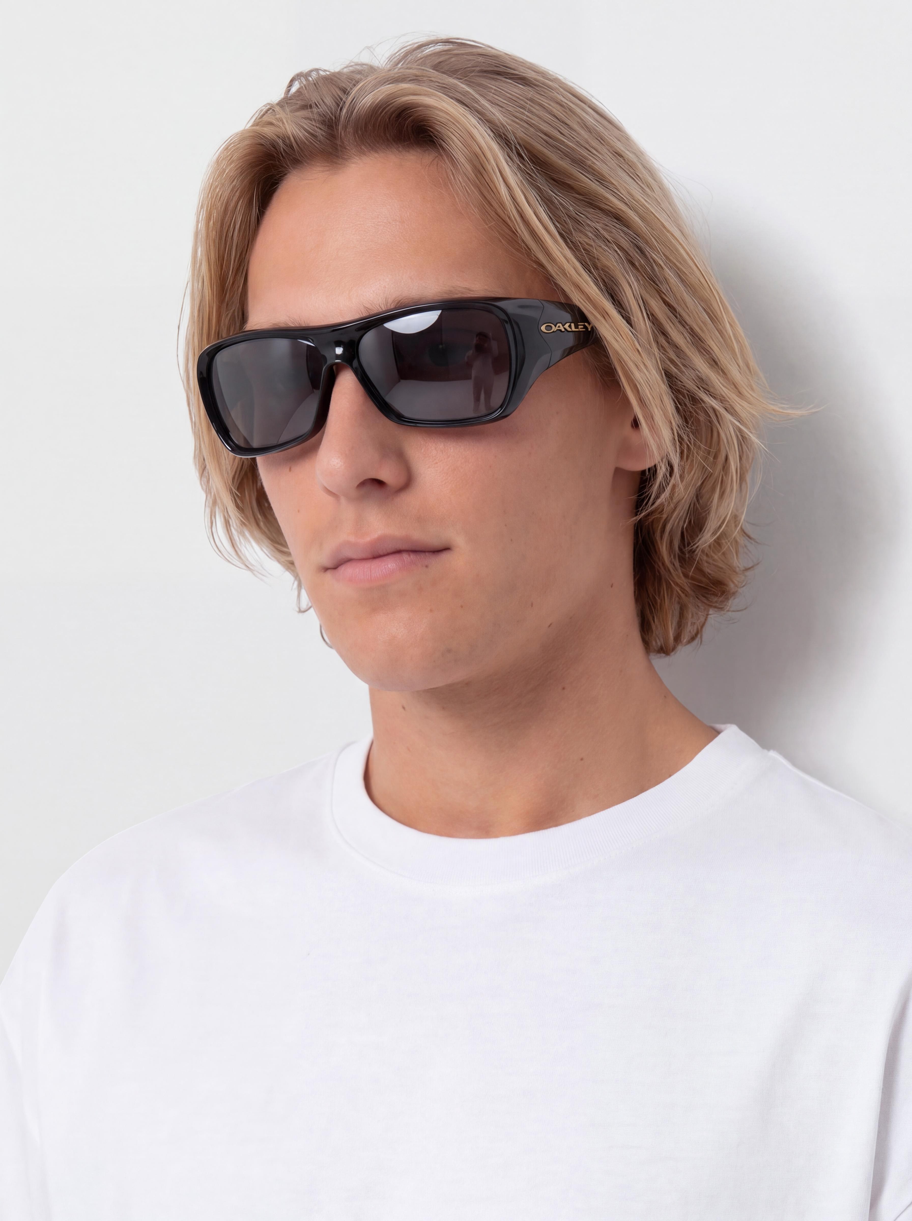 Oakley Sunglasses Chaminade (polished black/prizm black)