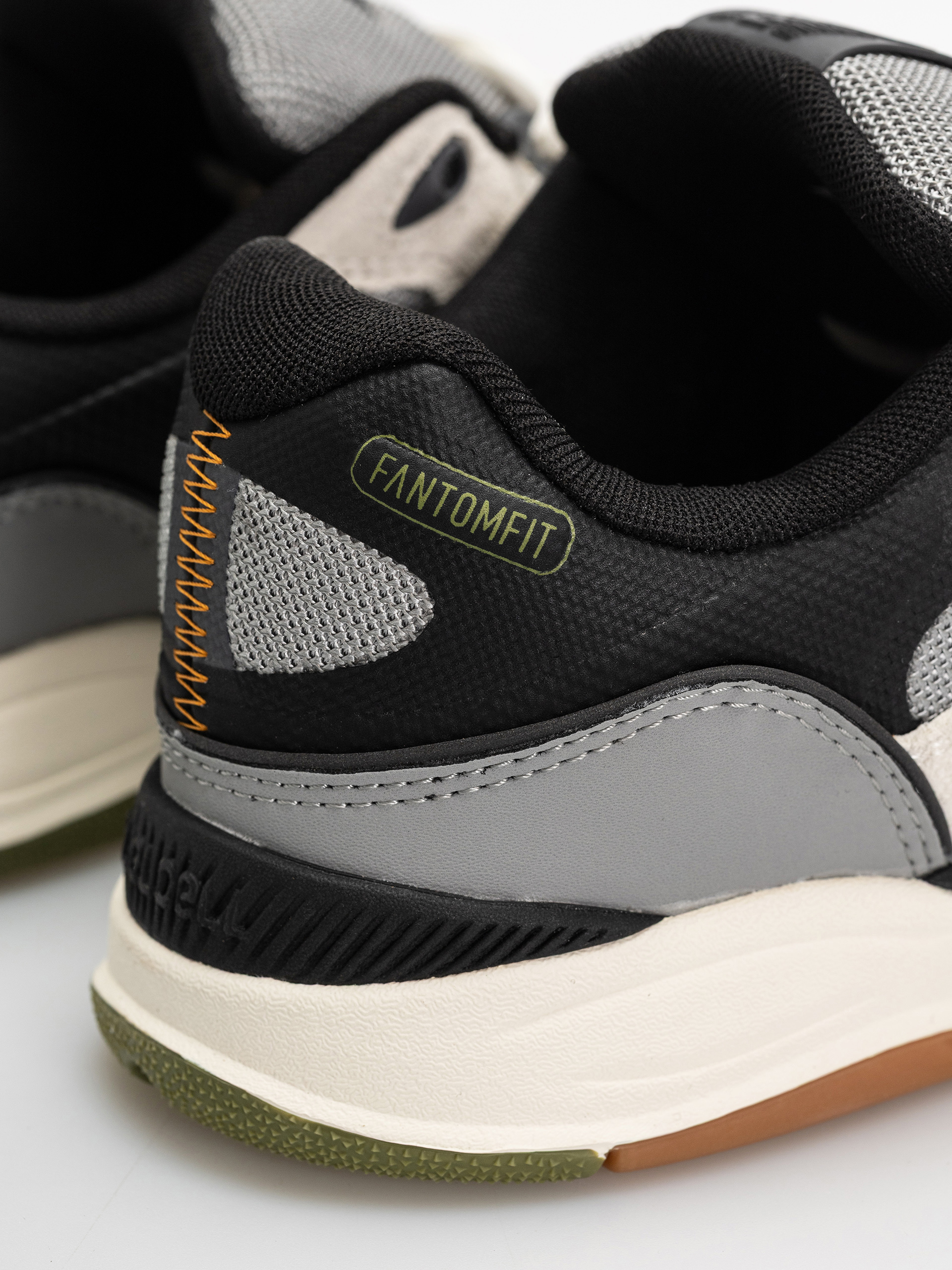 New Balance 1010 Schuhe (sea salt/dark olivine)