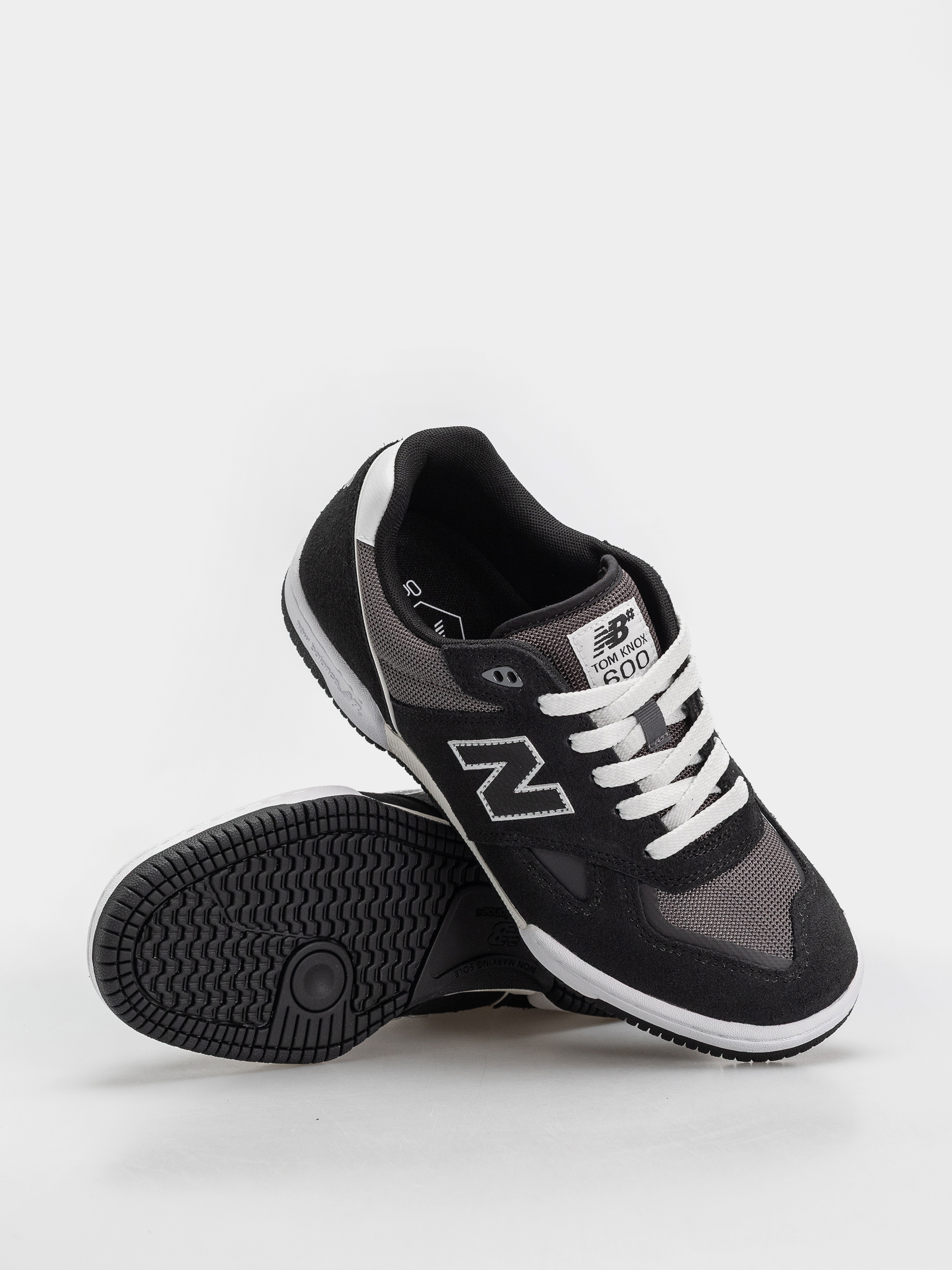 New Balance 600 Schuhe (black/castlerock)