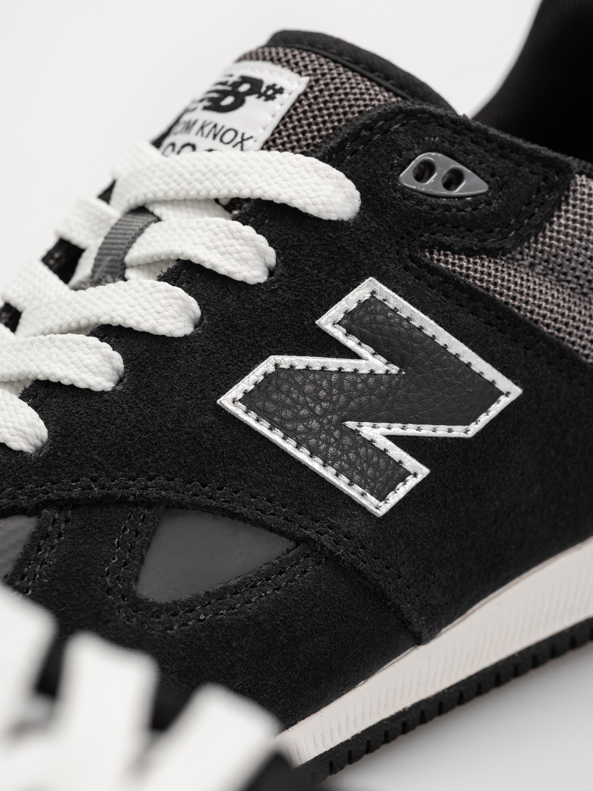 New Balance 600 Shoes (black/castlerock)