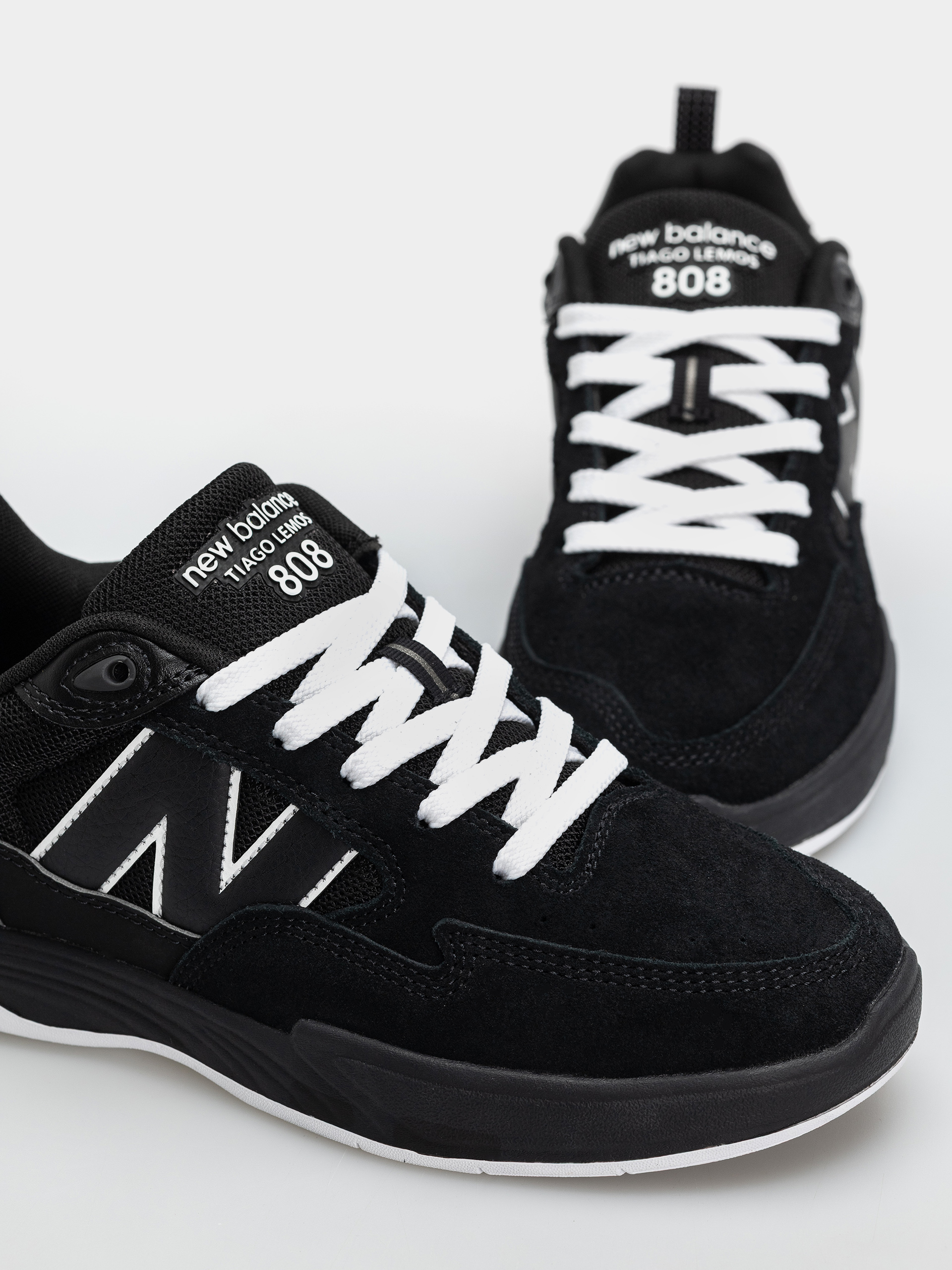 New Balance 808 Shoes (black/white)