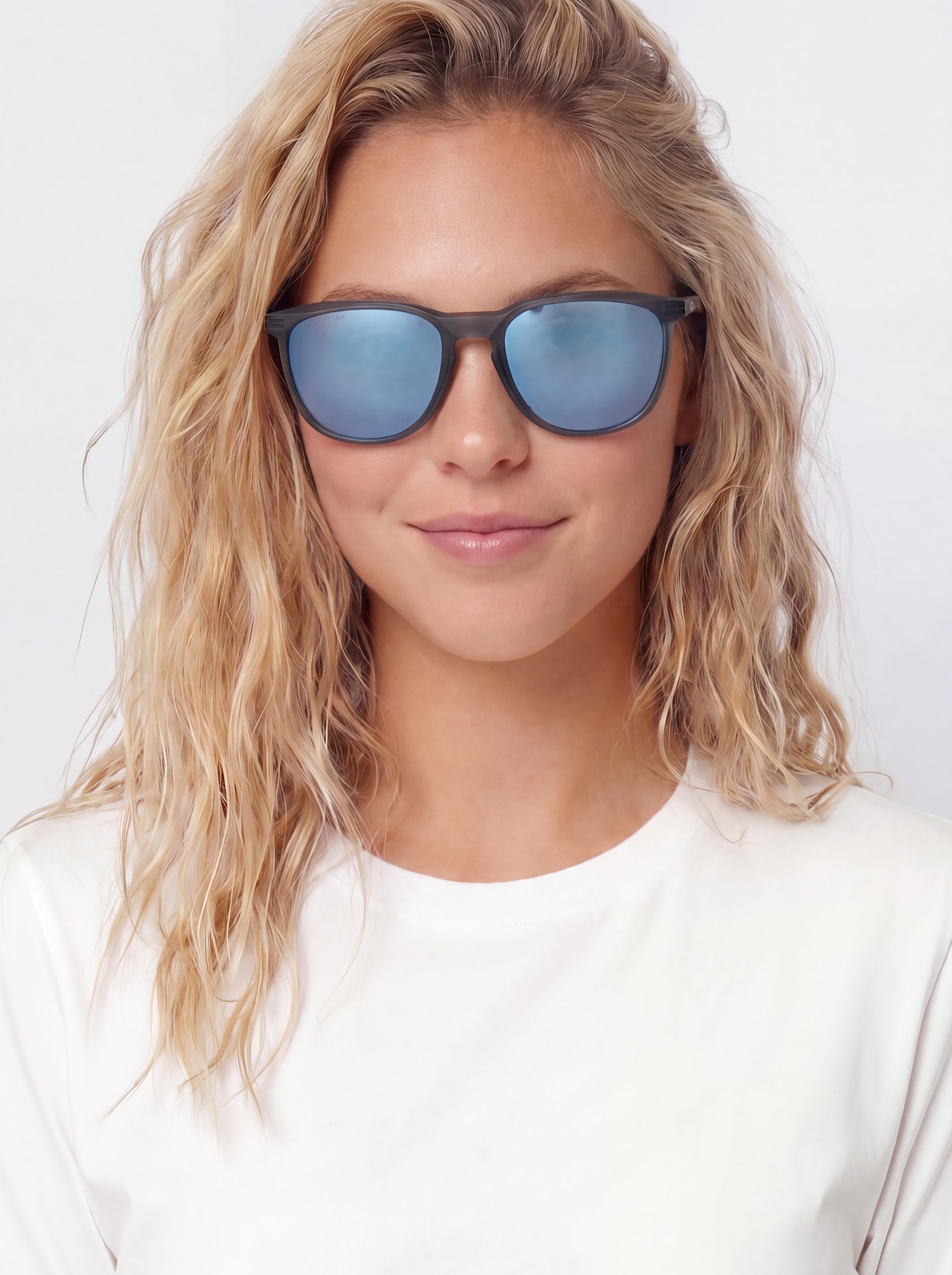 Oakley Sunglasses Thurso (matte crystal black/prizm deep water polar)