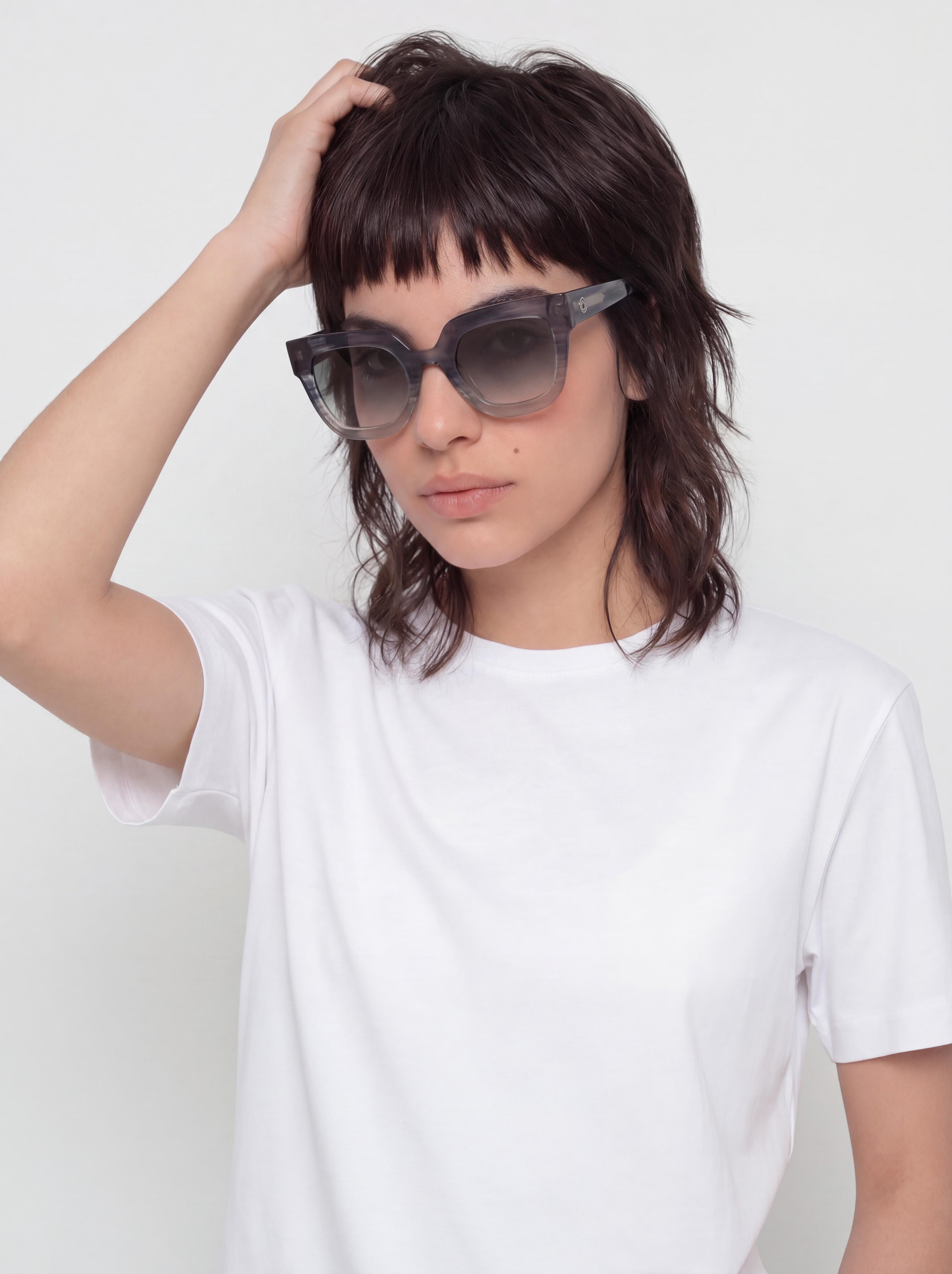 Dragon Purser Sonnenbrille Wmn (blue salt gradient/lumalens smoke gradient)