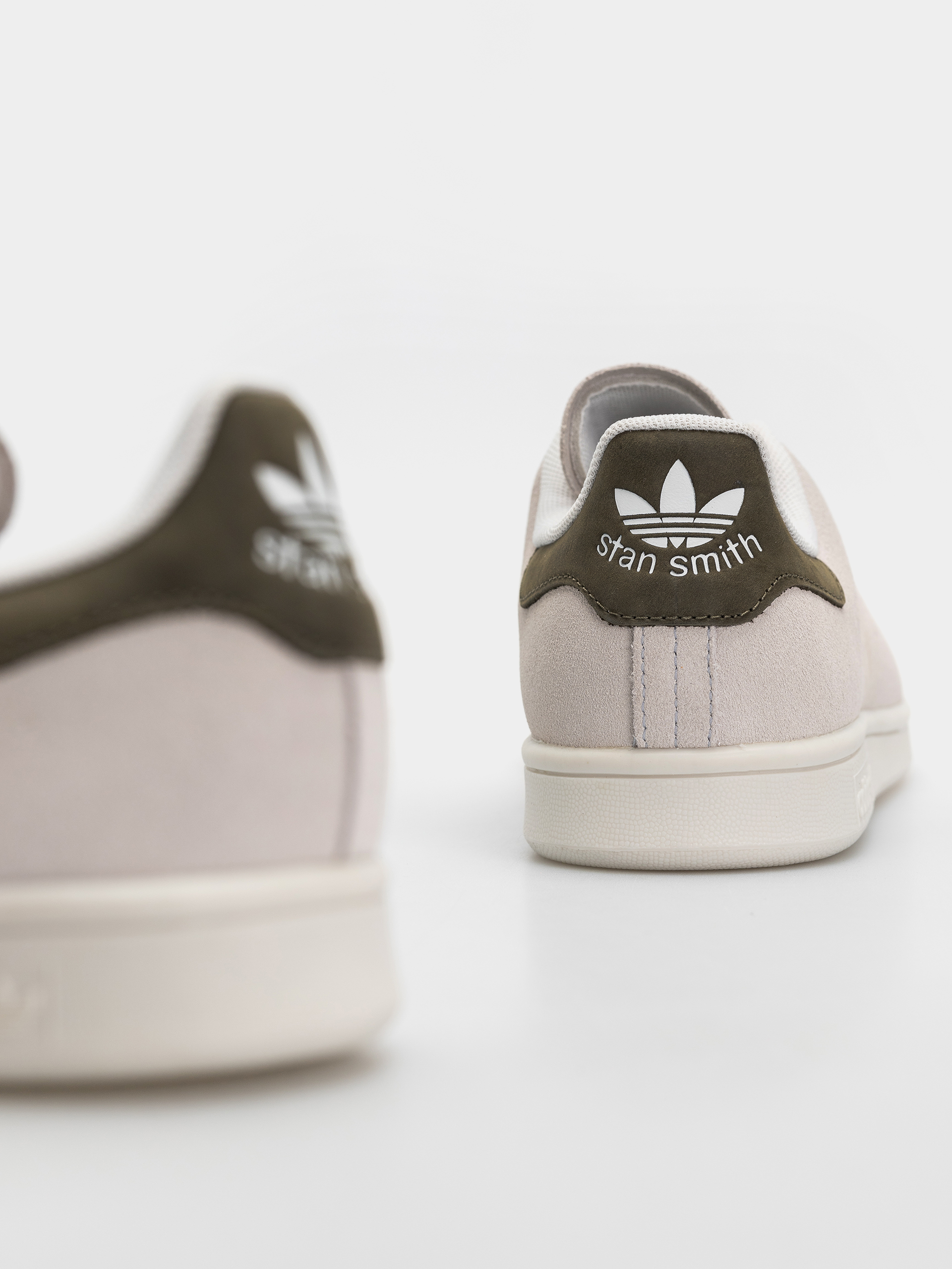 adidas Stan Smith Adv Schuhe (crywht/olistr/goldmt)
