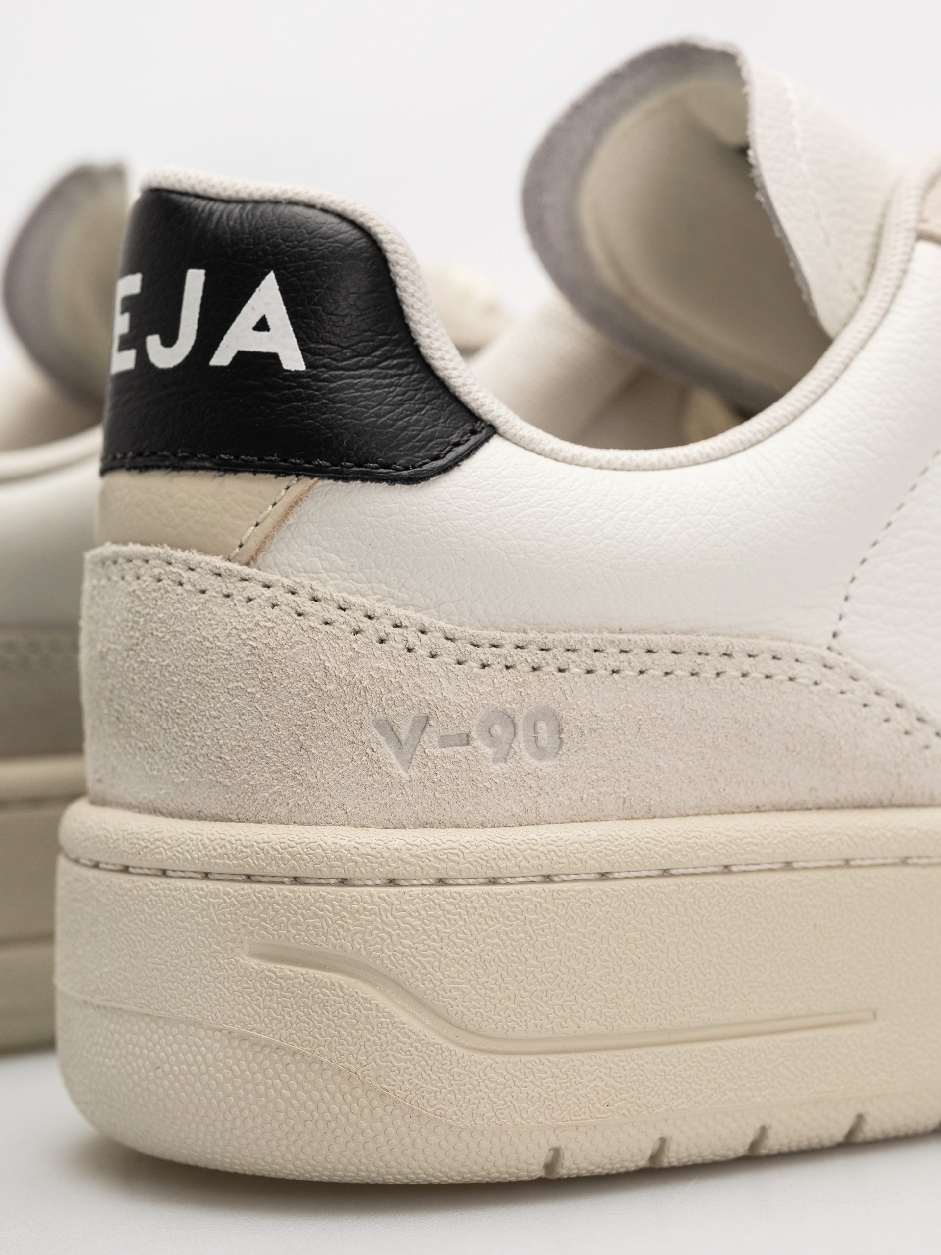 Veja V 90 Schuhe (white black)