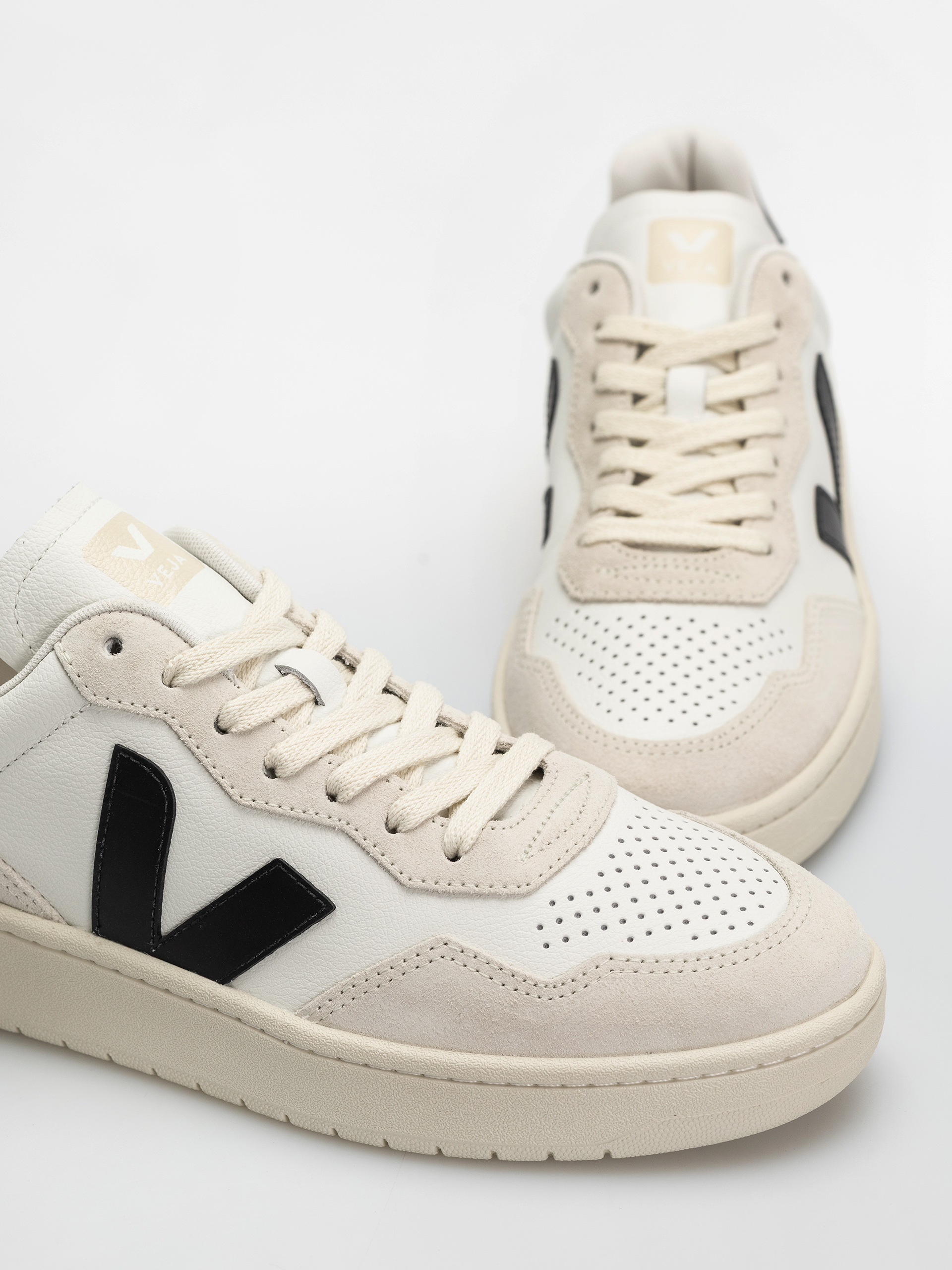 Veja V 90 Schuhe (white black)
