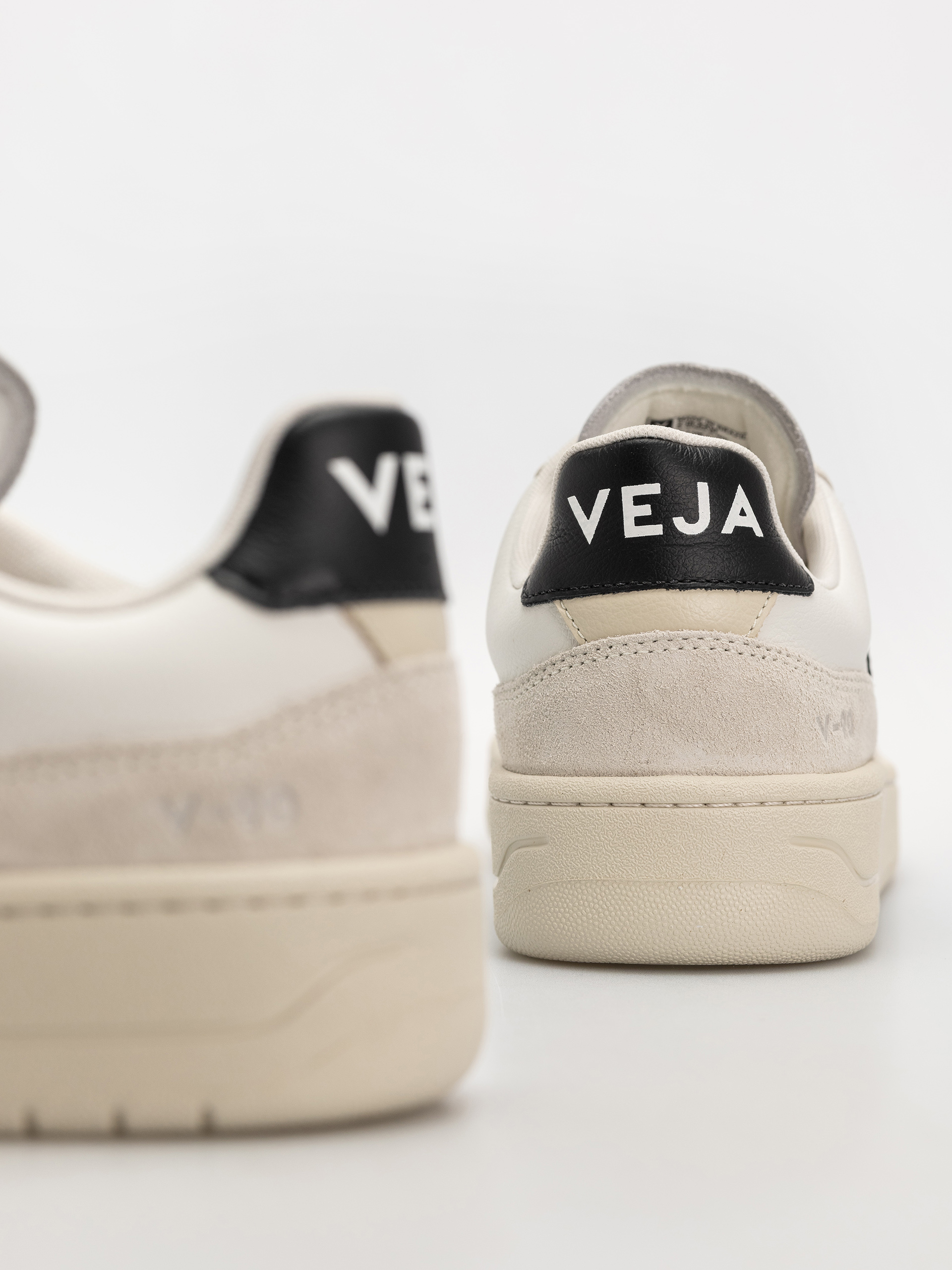 Veja V 90 Schuhe (white black)