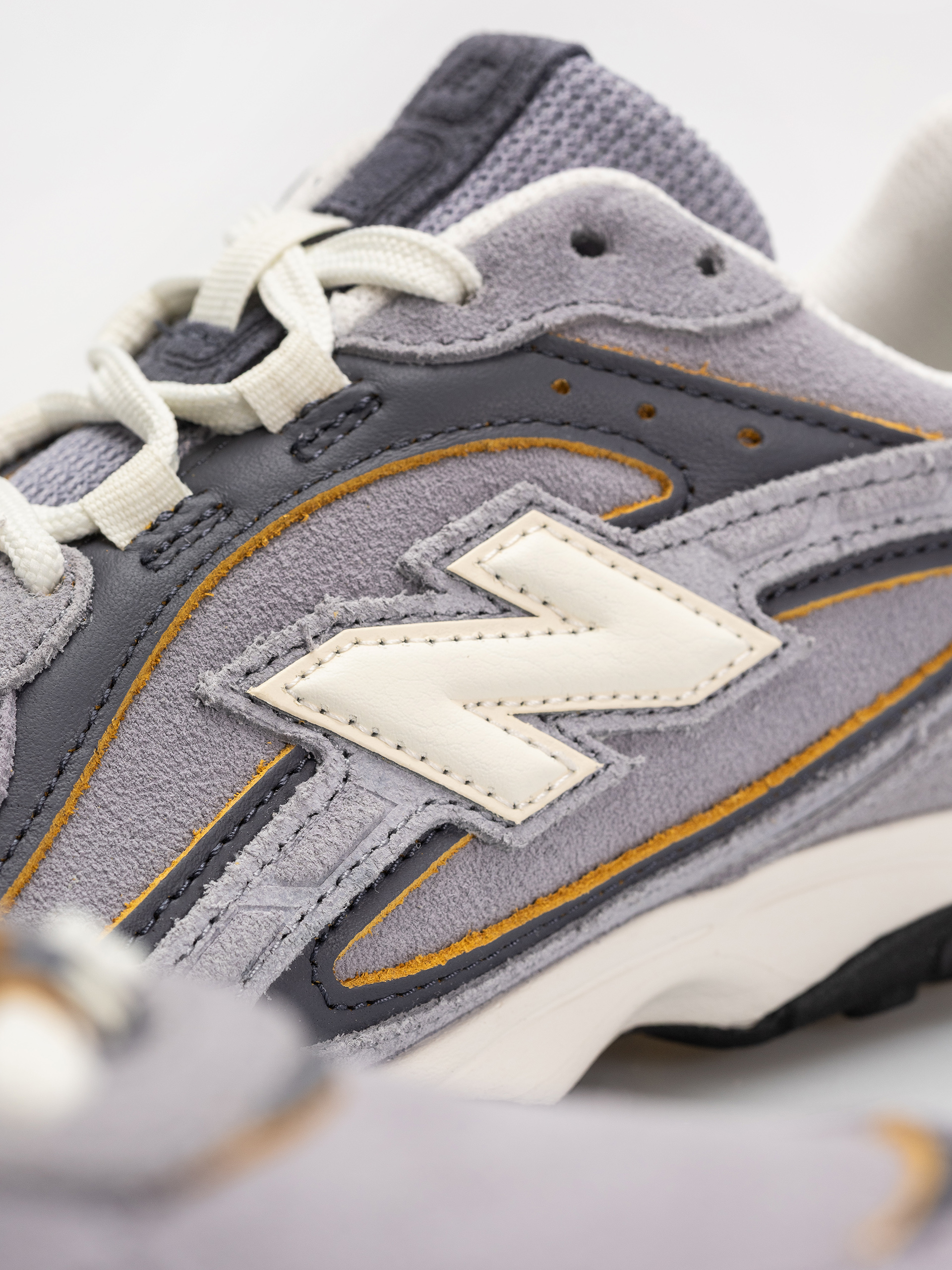 New Balance 204L Schuhe (digital mist/meteorite/light mars yellow)