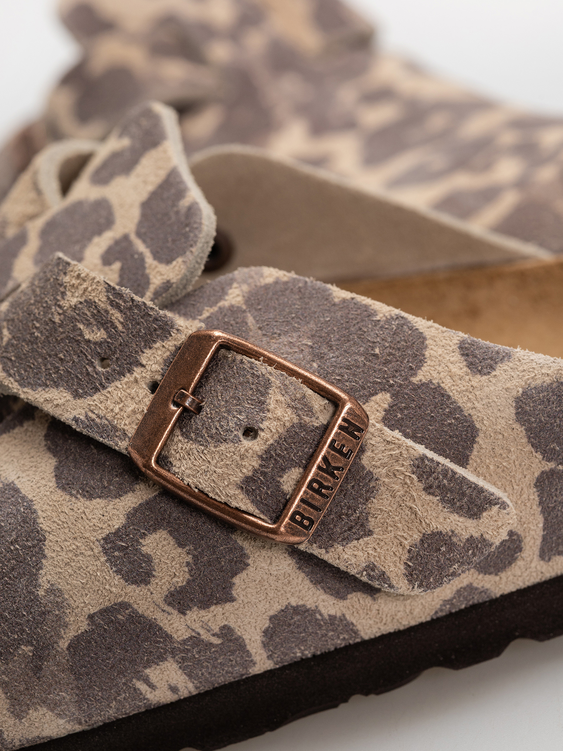 Birkenstock Boston Suede Leather Narrow Flip-flops (leo sandcastle)