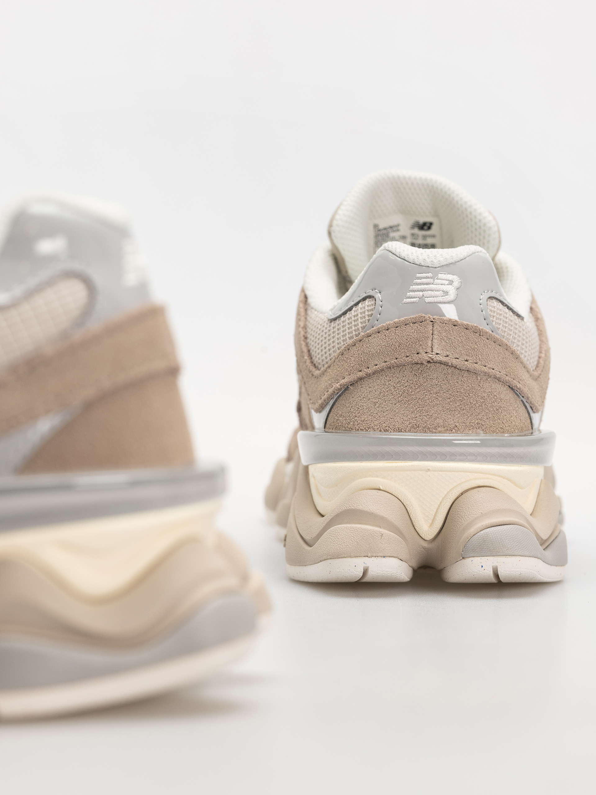 New Balance 9060 Schuhe (driftwood/timberwolf)