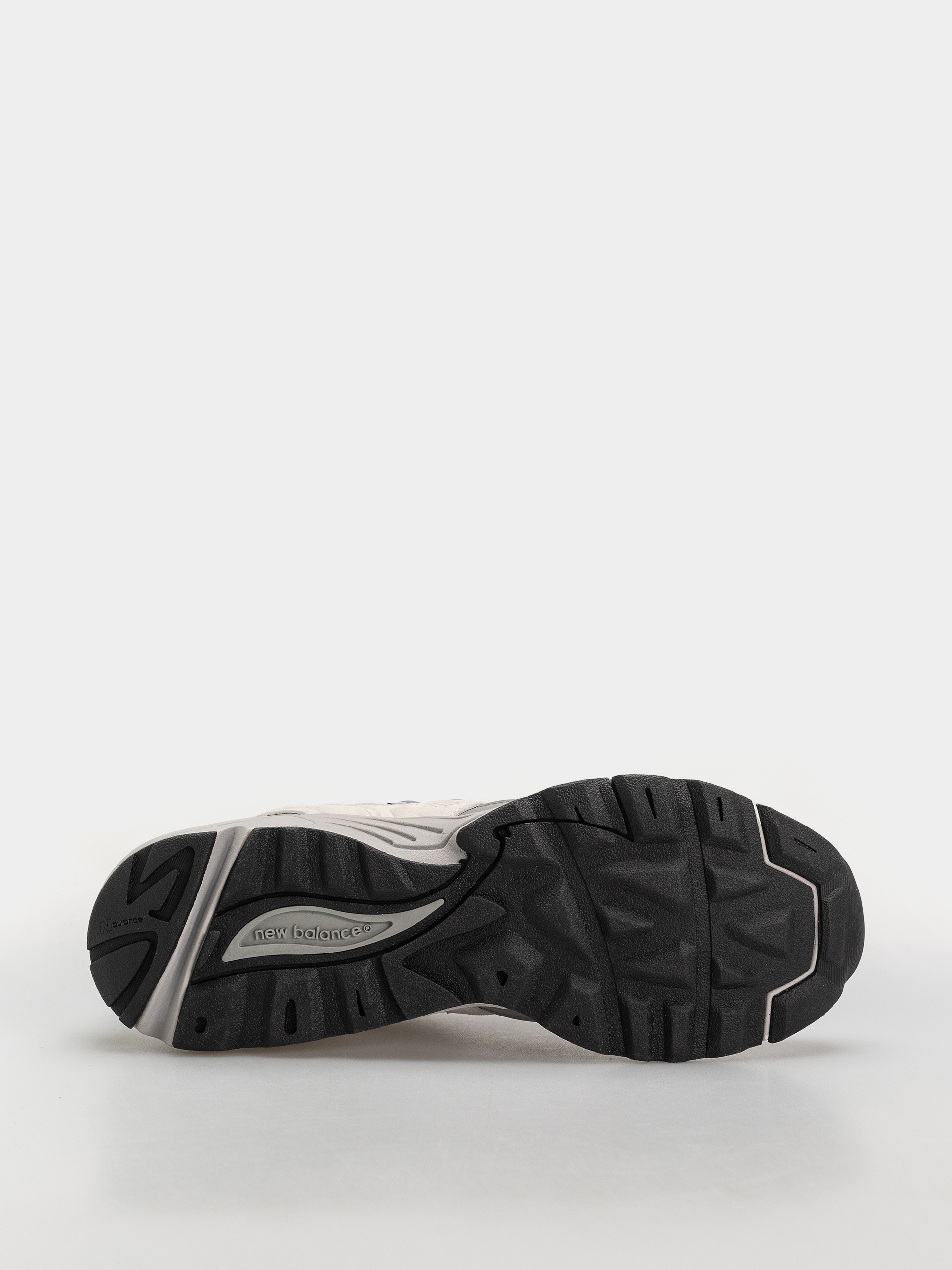 New Balance 880R Shoes (sea salt/slate grey)