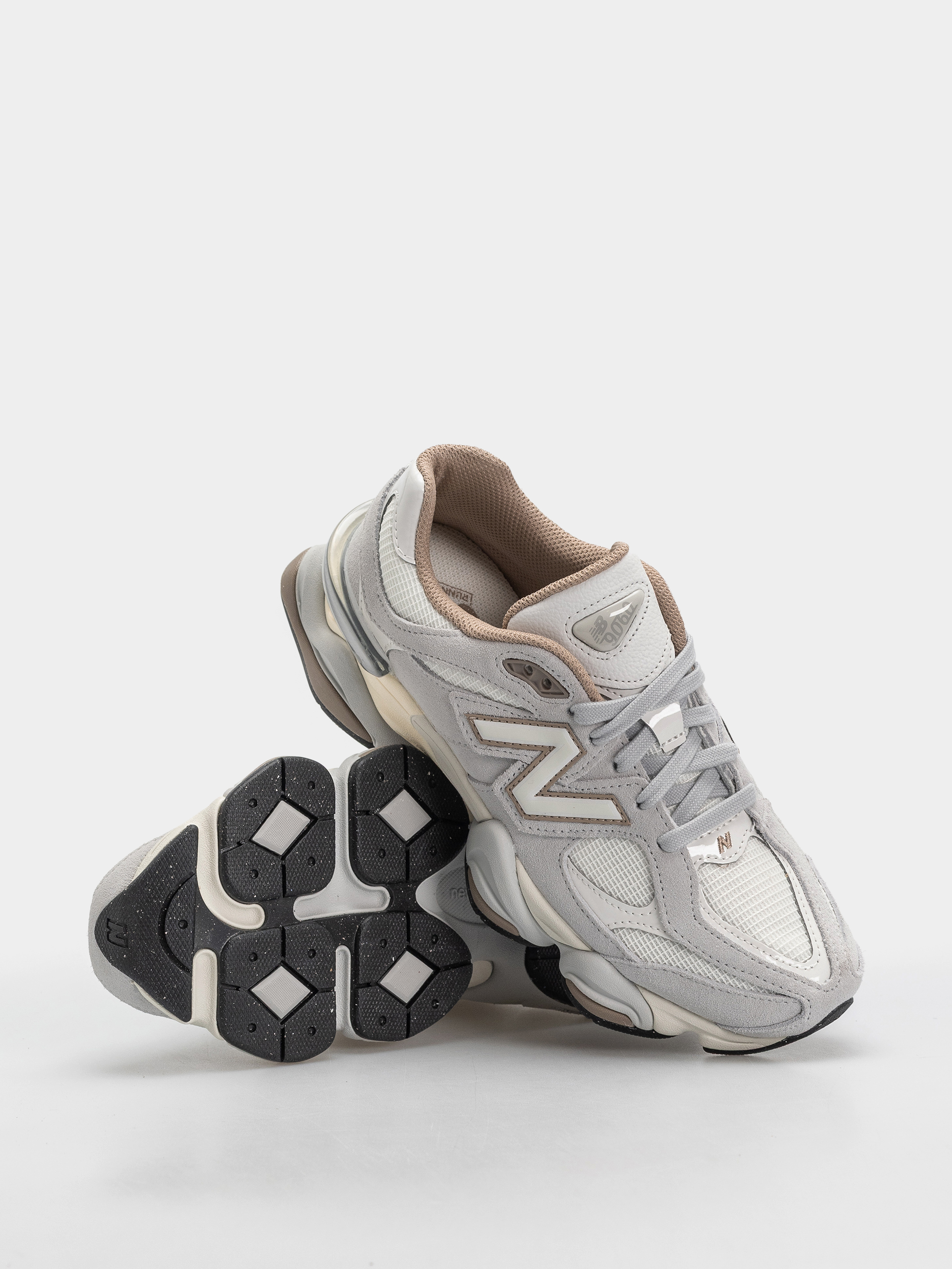 New Balance 9060 Schuhe (driftwood/sea salt)