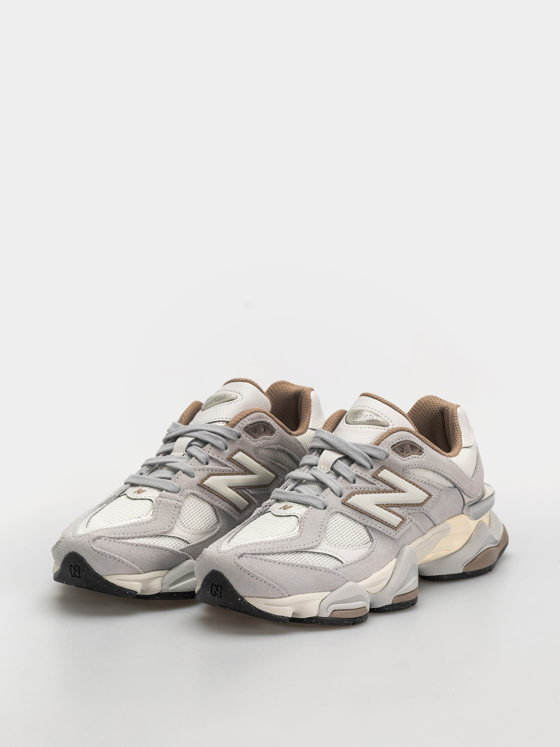 New Balance 9060 Schuhe (driftwood/sea salt)