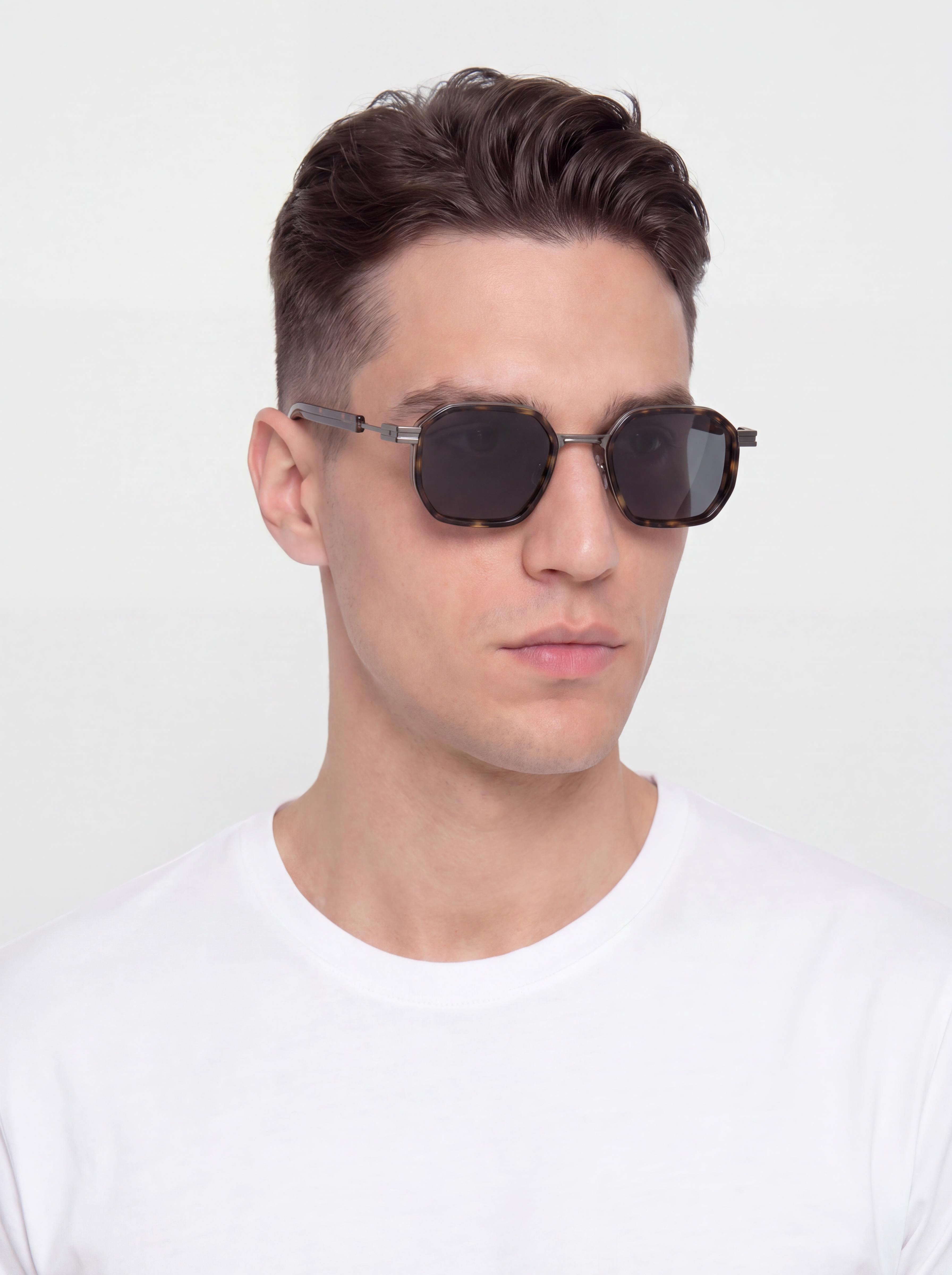Komono Percy Sunglasses (gun giraffe)