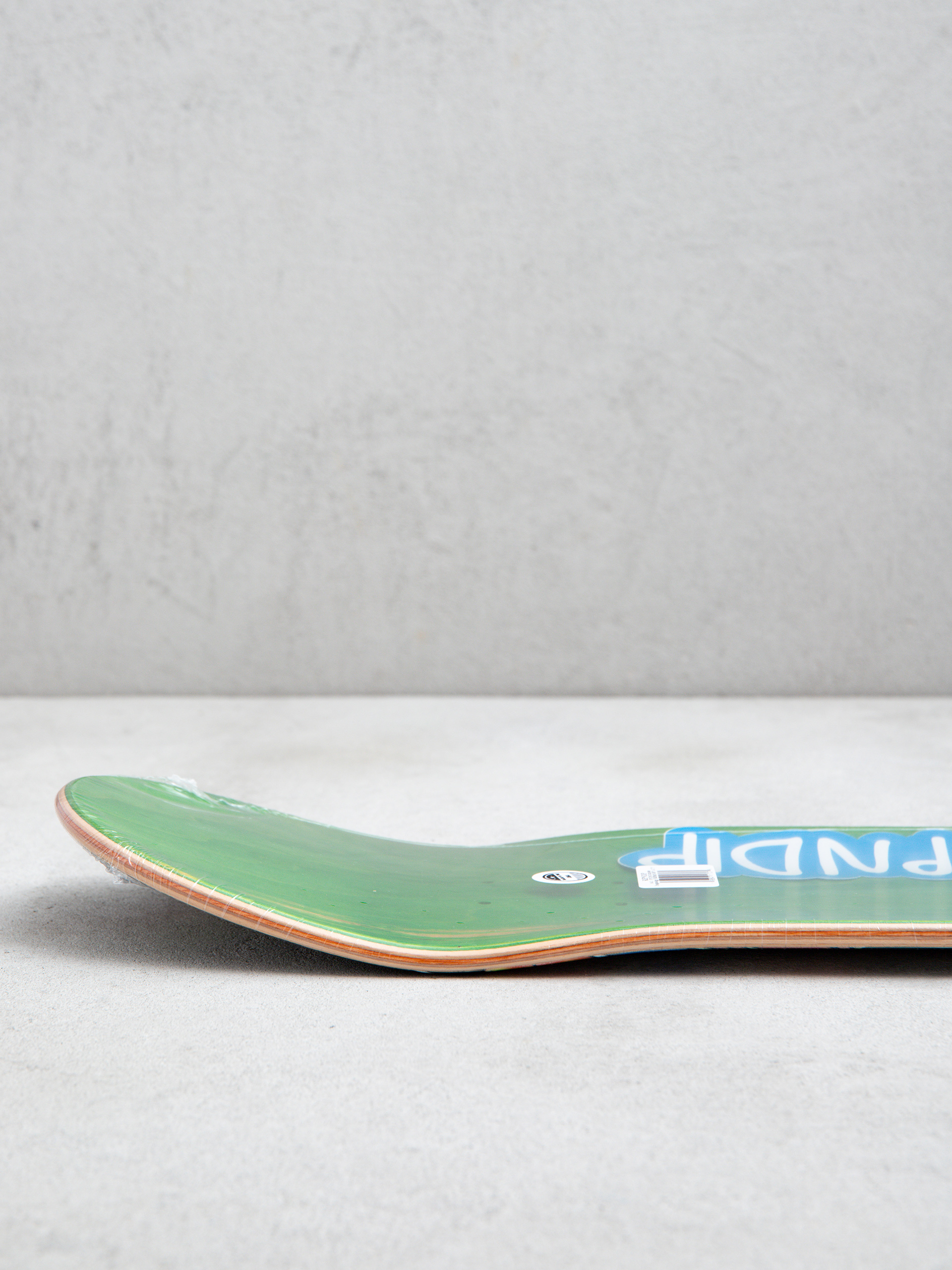 RipNDip Dragonology Deck (foil multi)