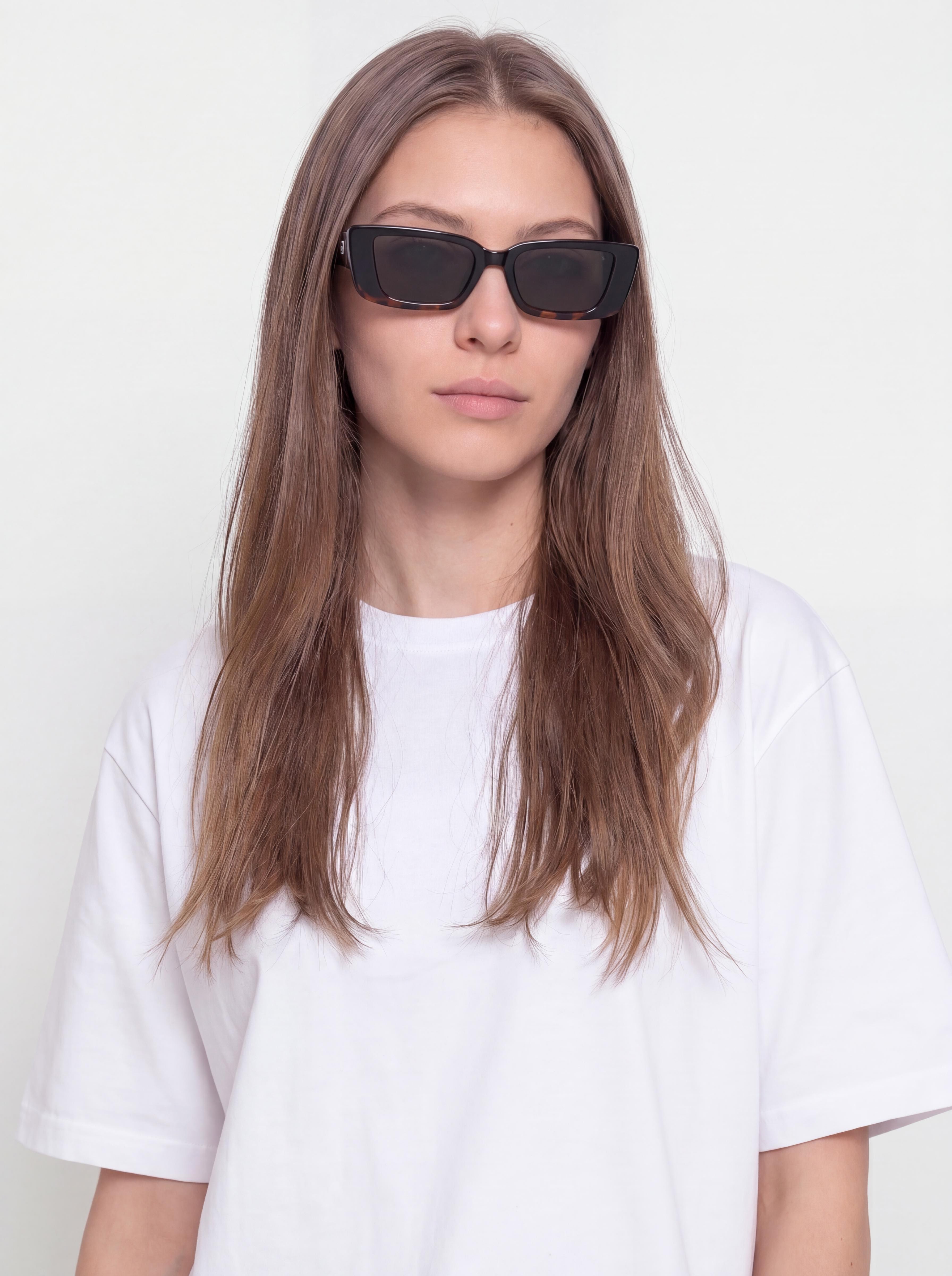 Volcom Sonnenbrille Strange Land (gloss darkside/gray polar)