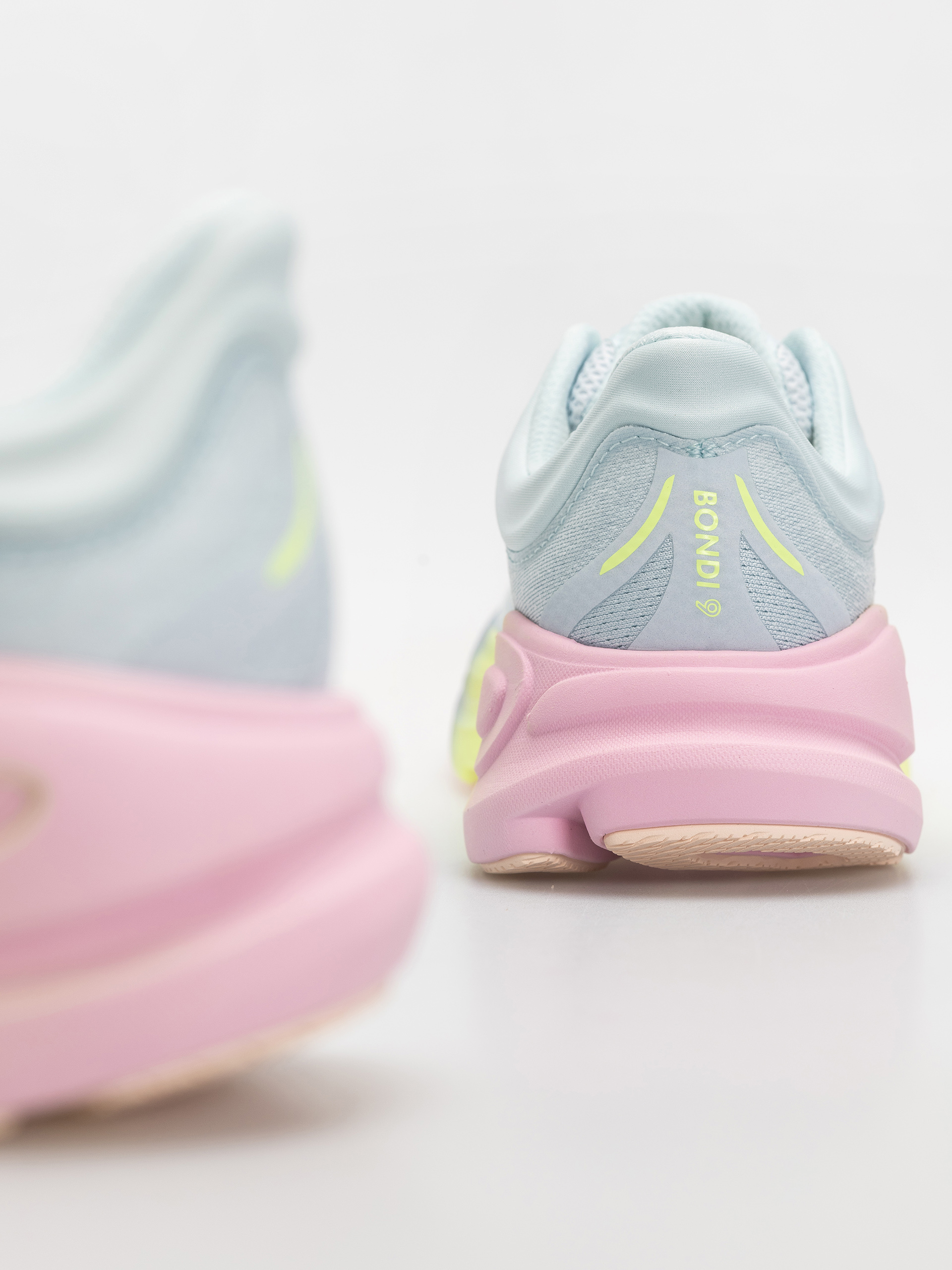 Hoka Bondi 9 Wmn Shoes (glimmering blue/overcast)