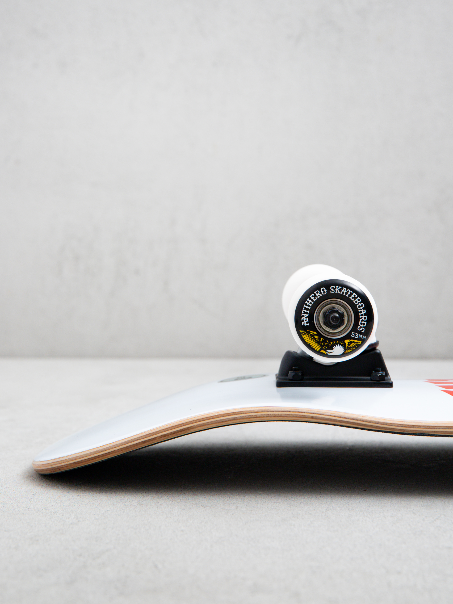 Antihero Hellhounds Skateboard (white)