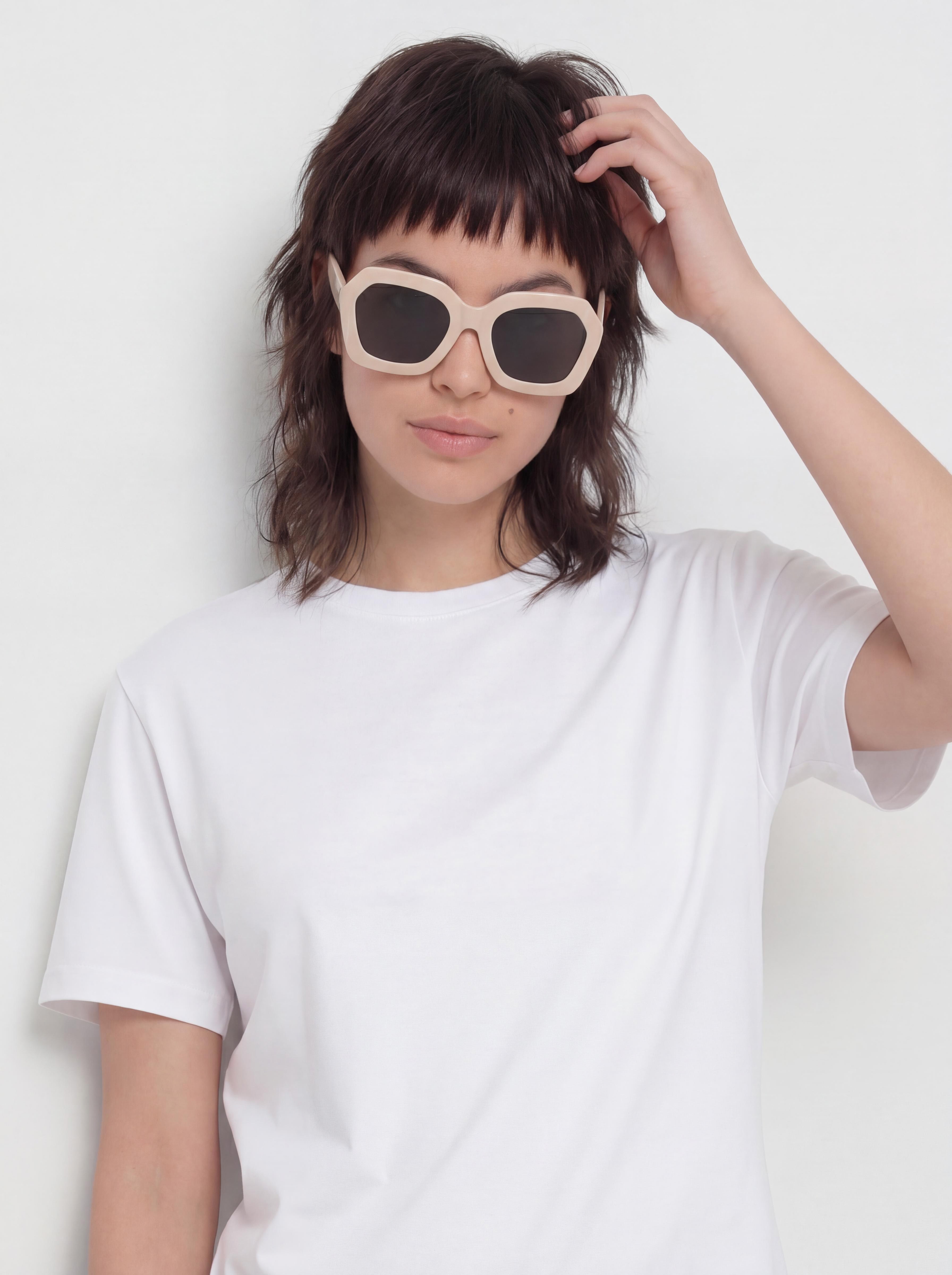 Komono Sunglasses Gwen (almond)