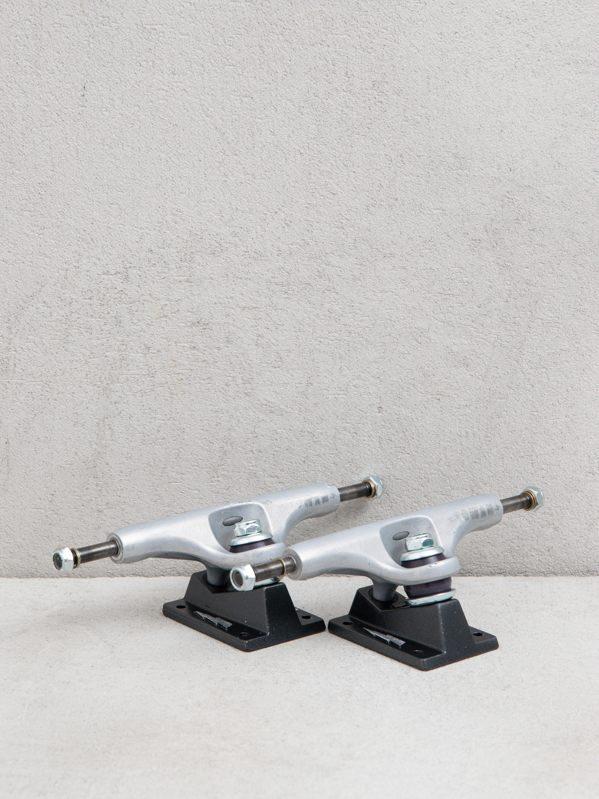 Thunder Rowan Zapt Pro Editions Trucks (raw)