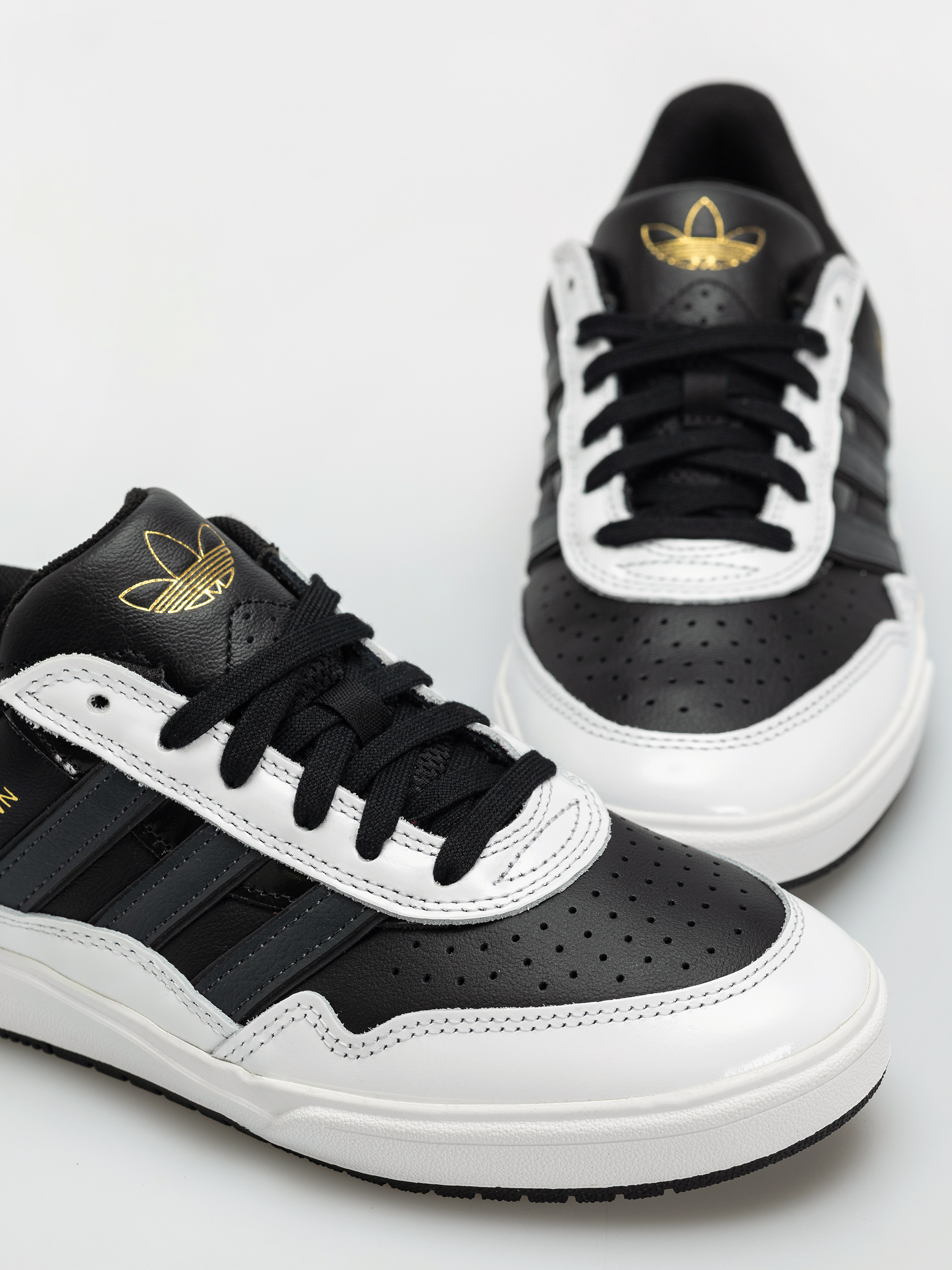 adidas Tyshawn II Schuhe (cblack/carbon/ftwwht)
