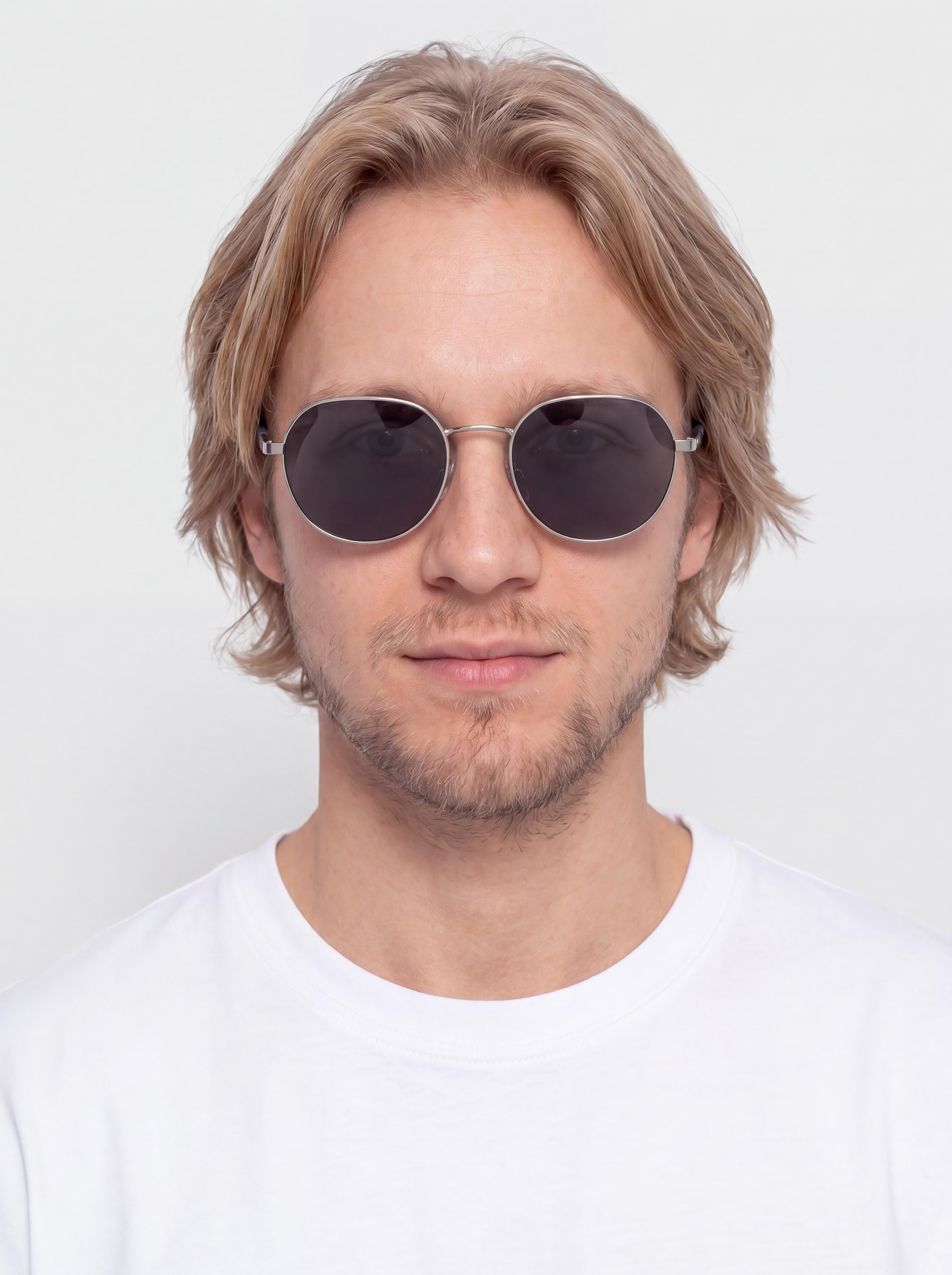 Nike Traveler Trend Sunglasses (satin silver/blue)