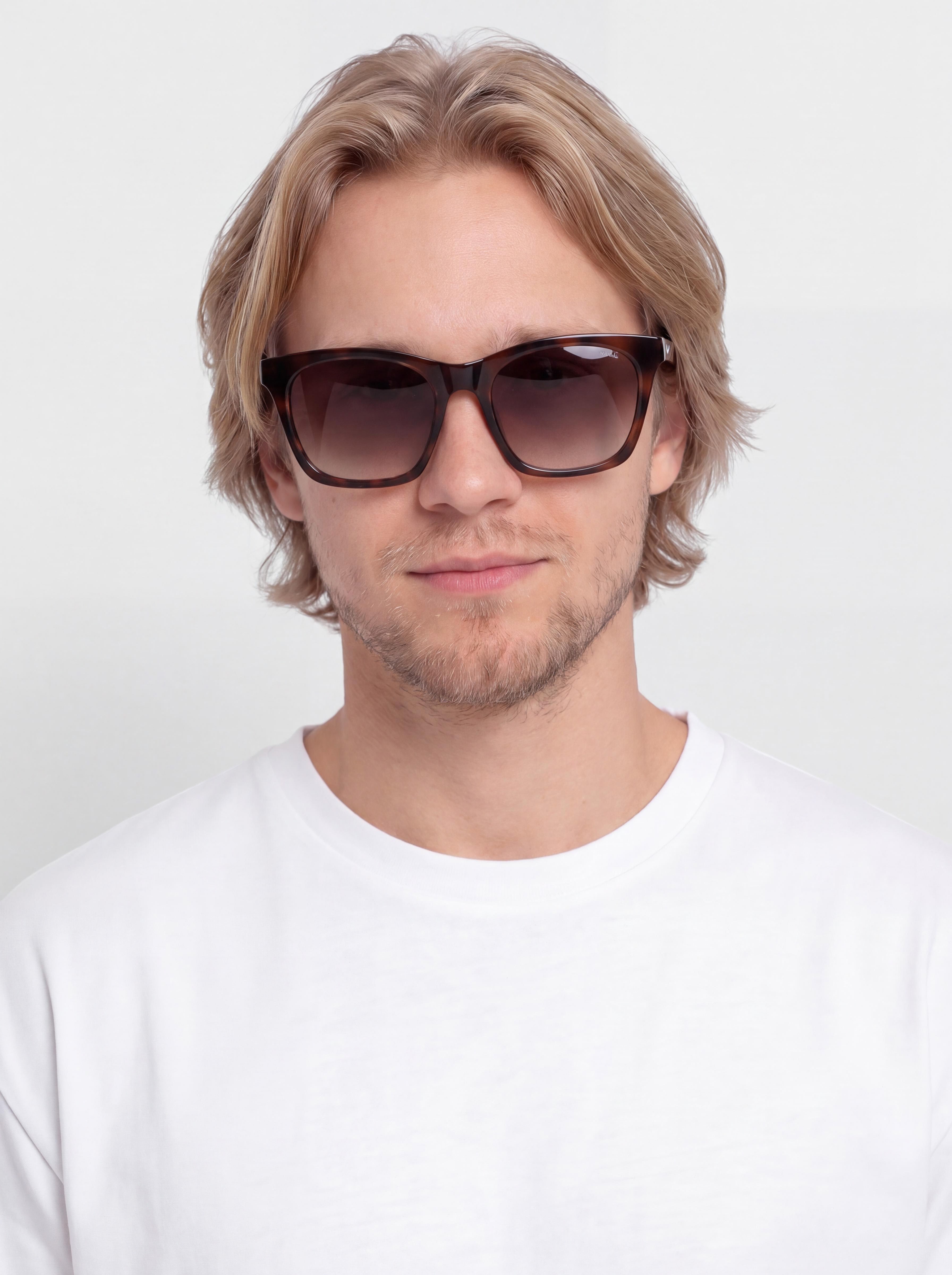 Nike Vital Flow Sunglasses (tortoise/brown gradient)