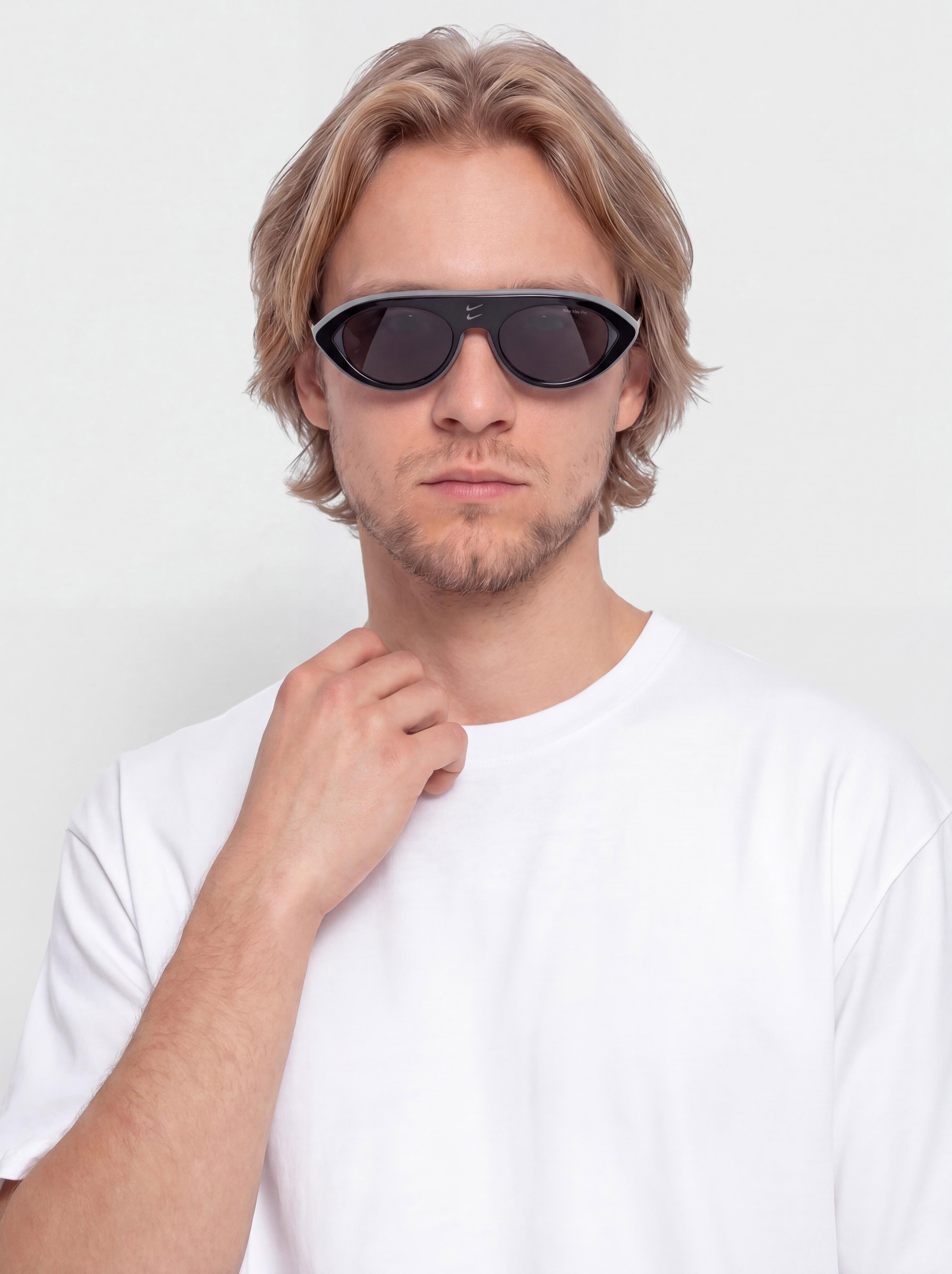 Nike Forge Envy Sunglasses (black/grey)