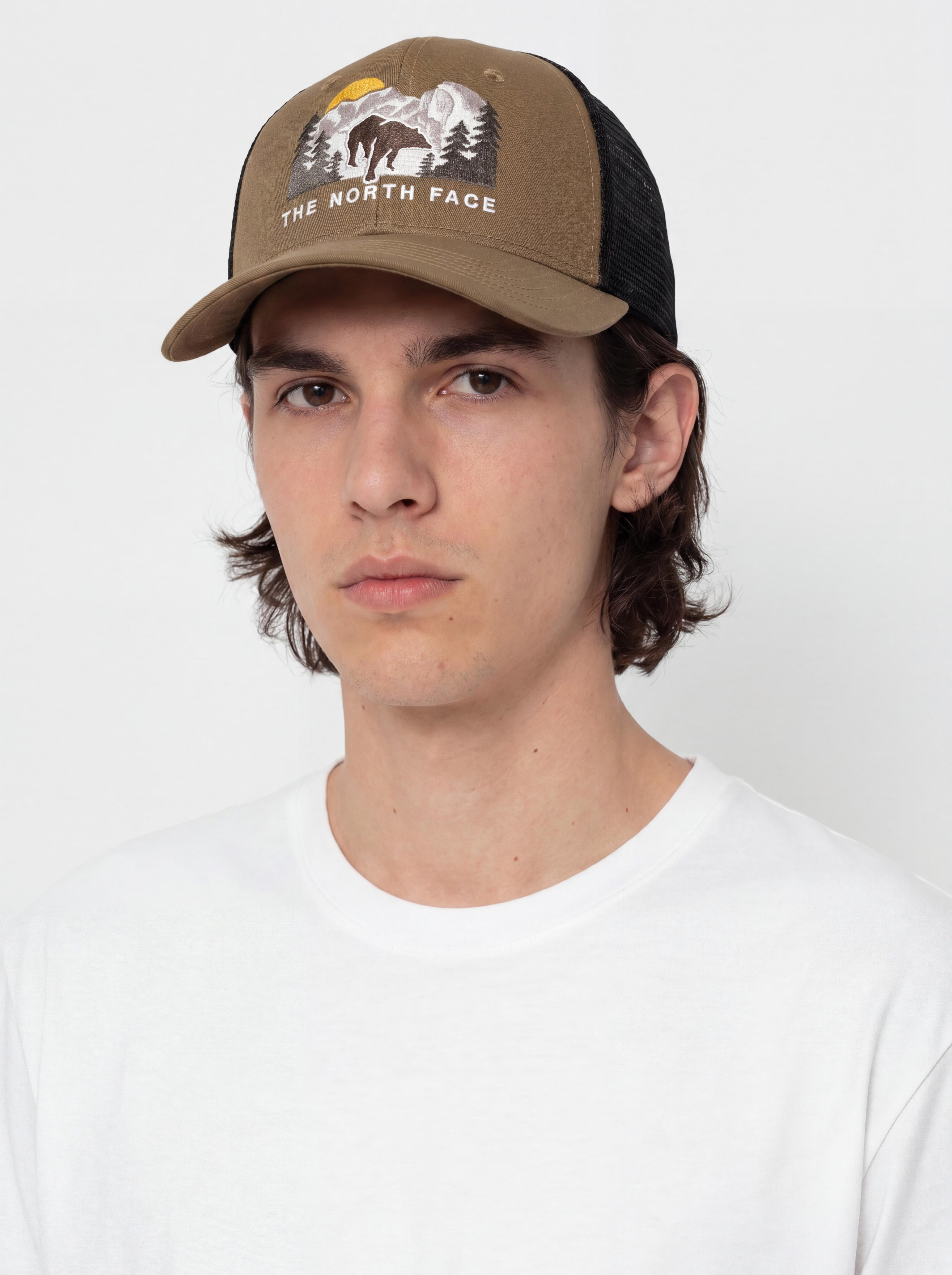 The North Face Embroidered Mudder Trucker Cap (caraway seed/bear graph)