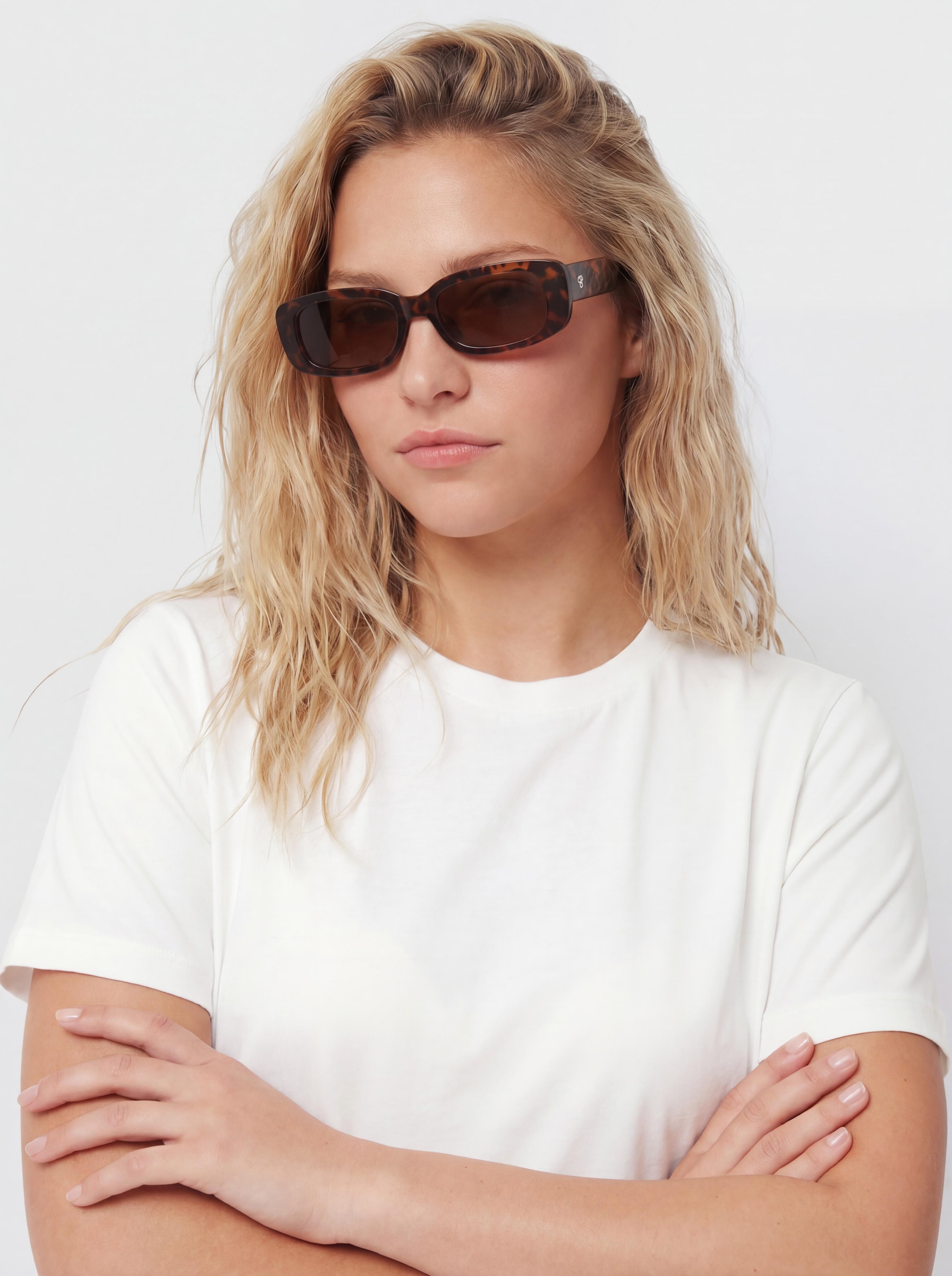 CHPO Nicole Sunglasses (matte turtle brown/brown)