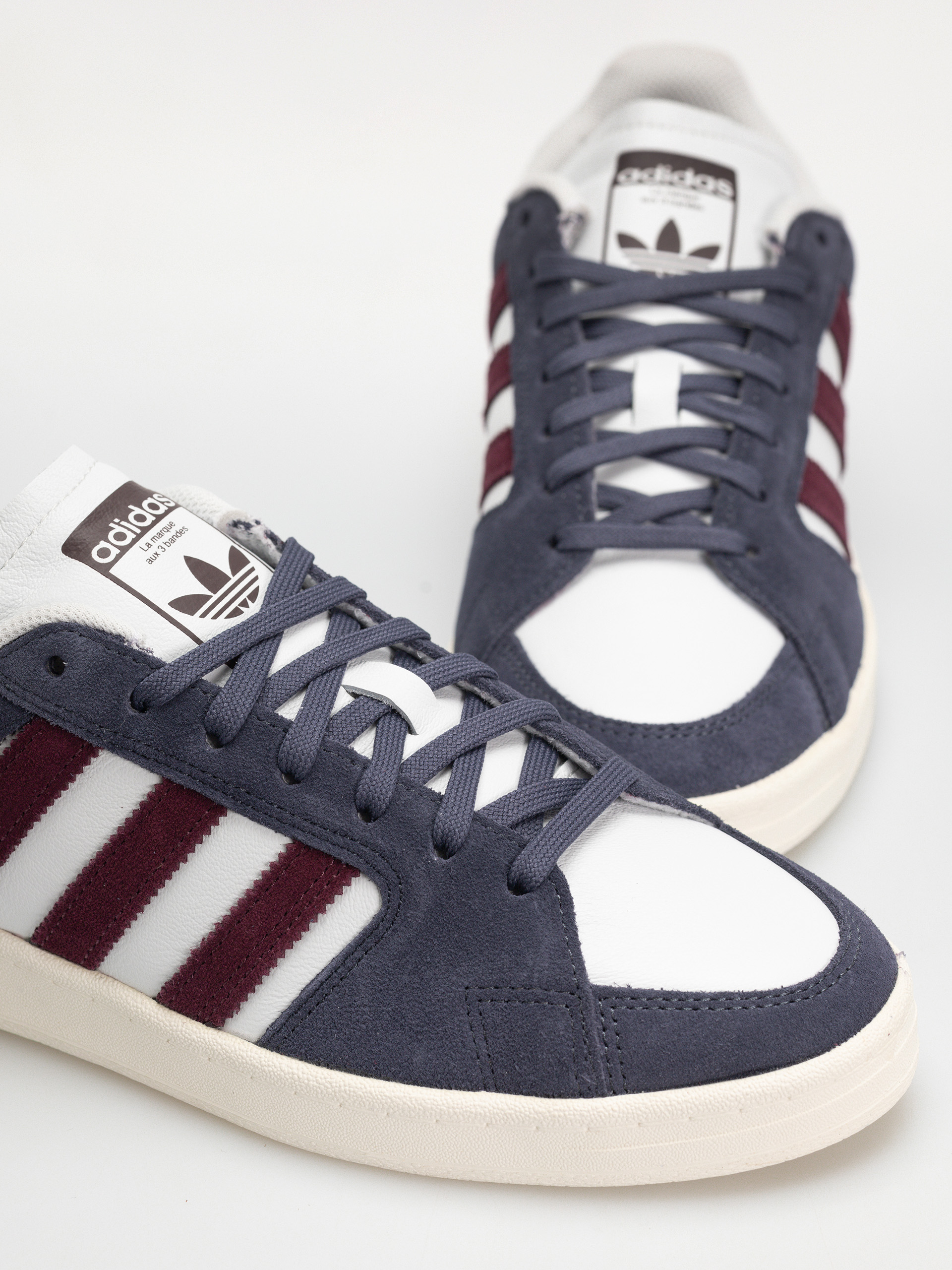 adidas Superskate Low Schuhe (shanav/maroon/crywht)