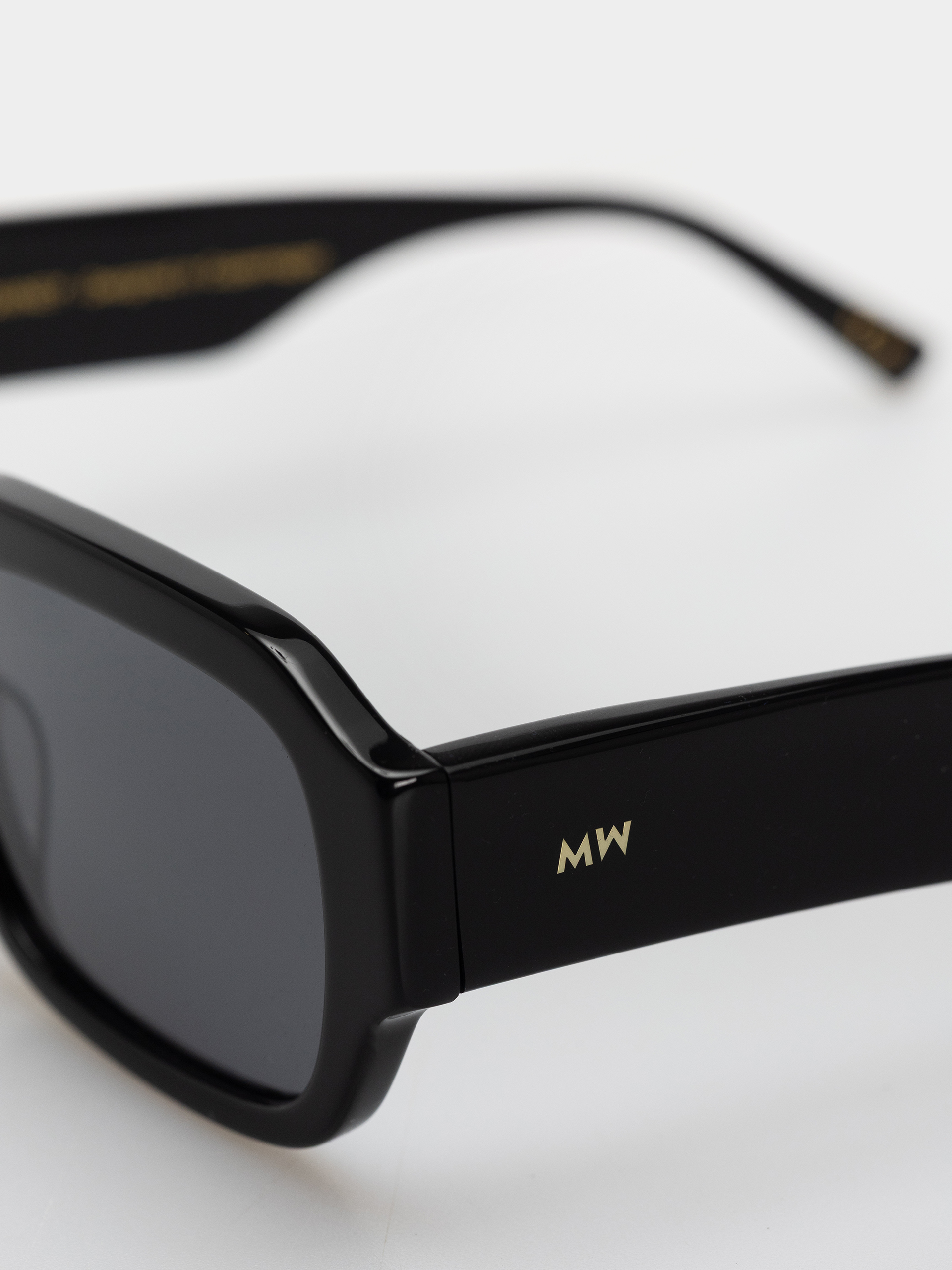 MessyWeekend Sunglasses Downey (black/grey)