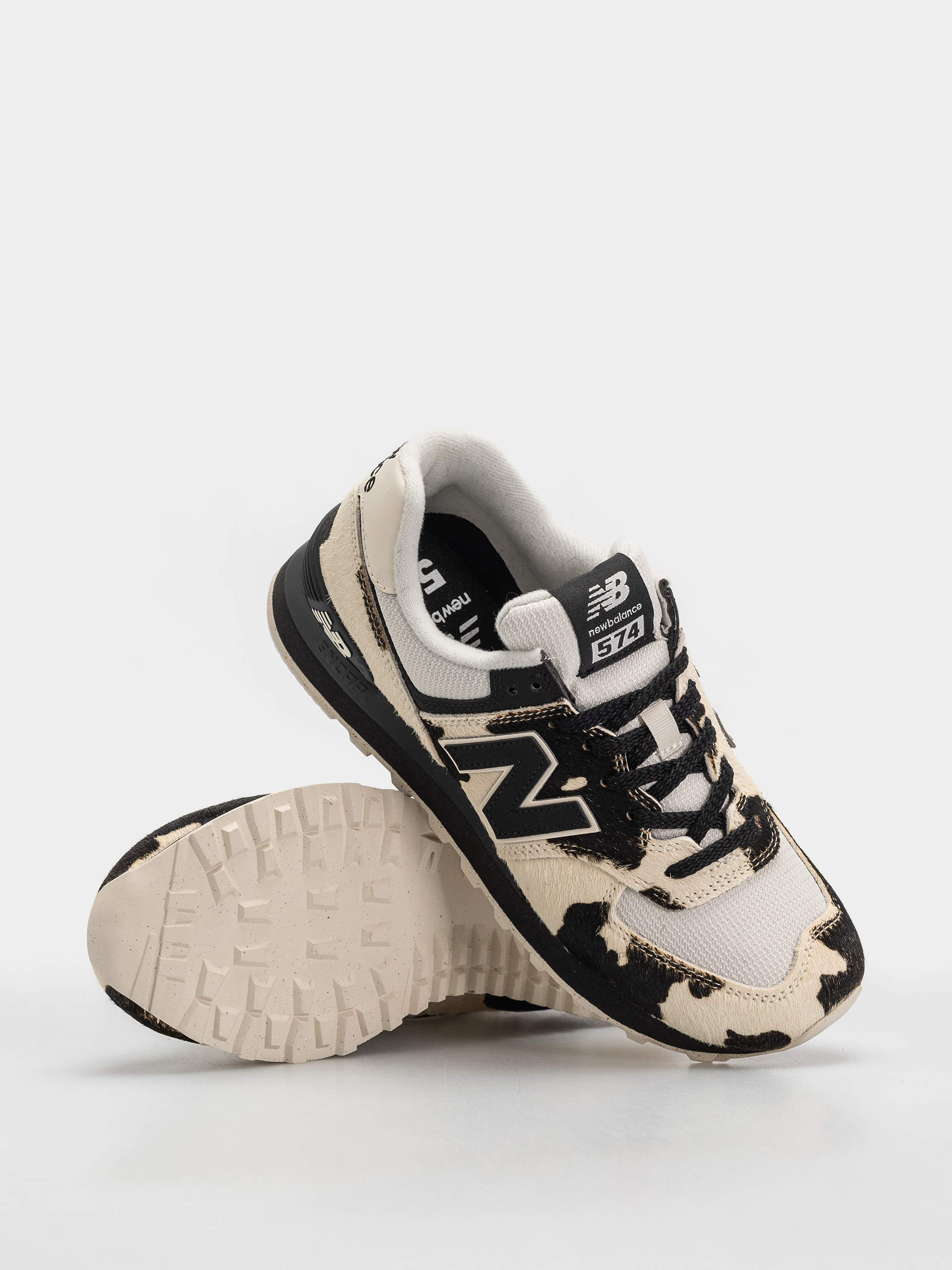 New Balance 574 Wmn Schuhe (black/linen)