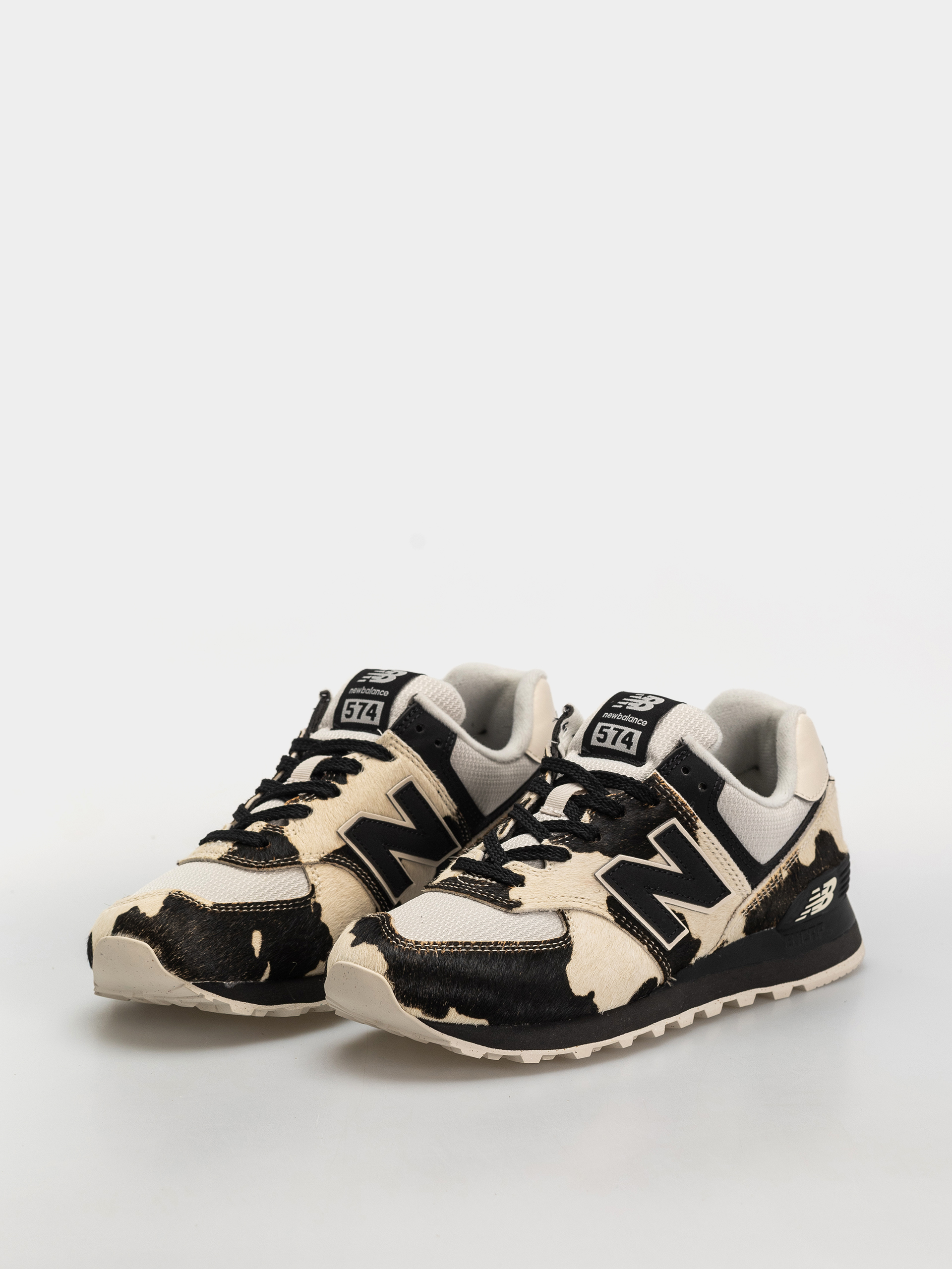 New Balance 574 Wmn Shoes (black/linen)