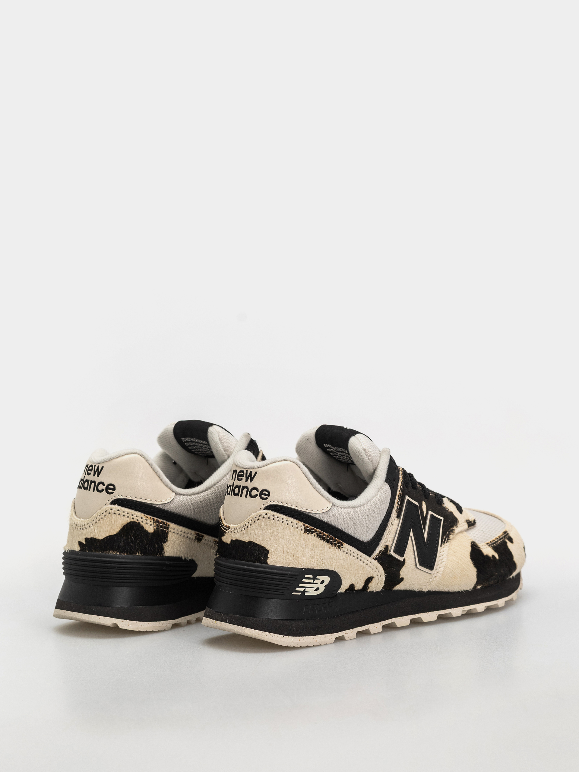New Balance 574 Wmn Schuhe (black/linen)