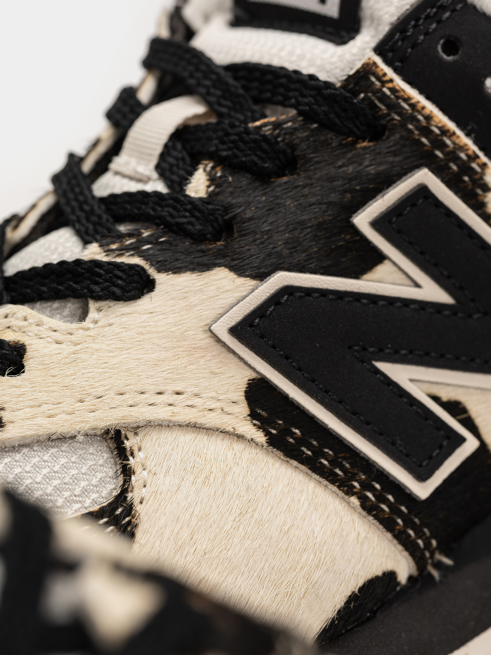 New Balance 574 Wmn Shoes (black/linen)