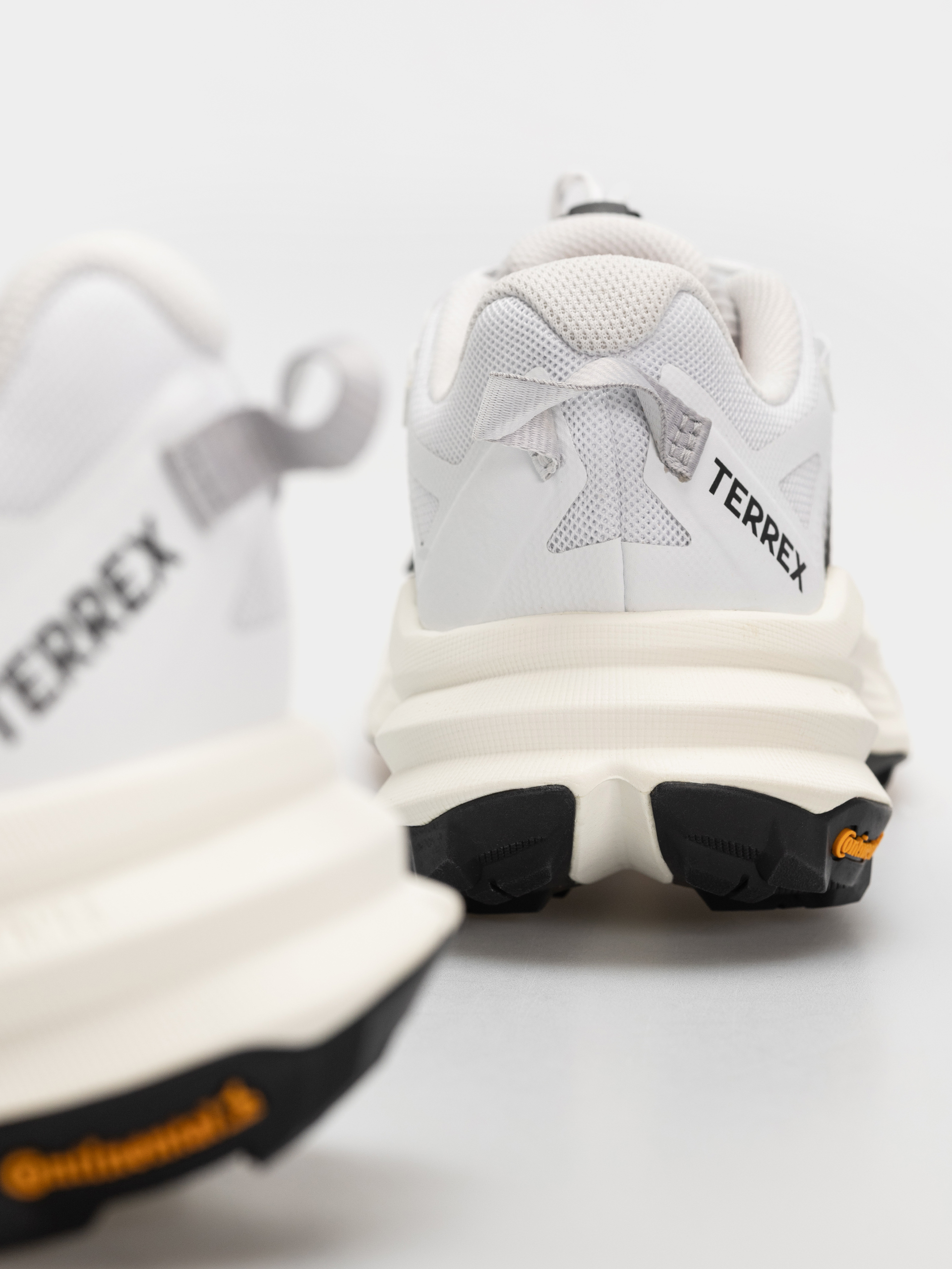 adidas Terrex Freehiker Sl Shoes (ftwwht/cblack/seimor)
