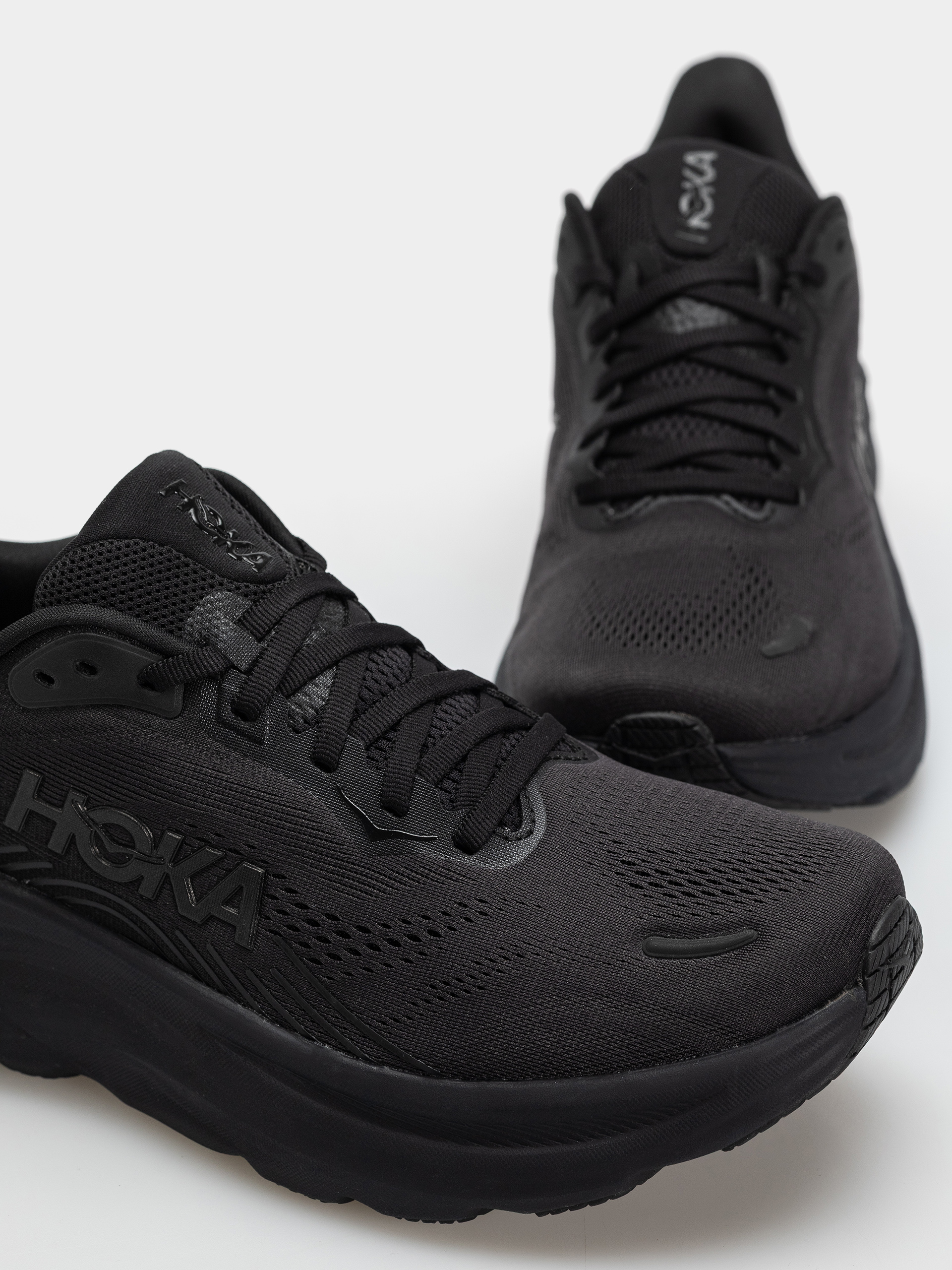 Hoka Clifton 11 Schuhe (black/black)