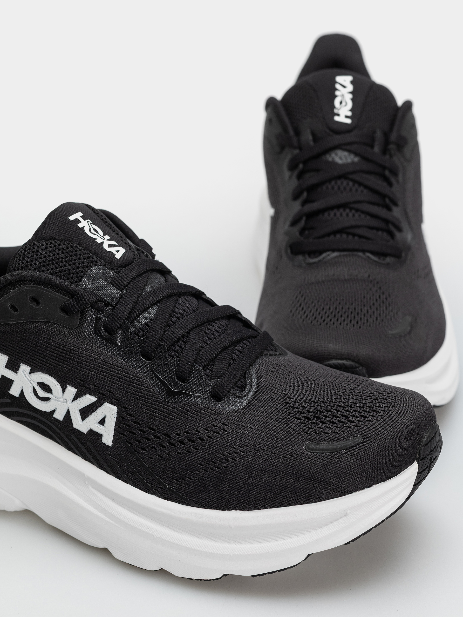 Hoka Clifton 11 Schuhe (black/white)