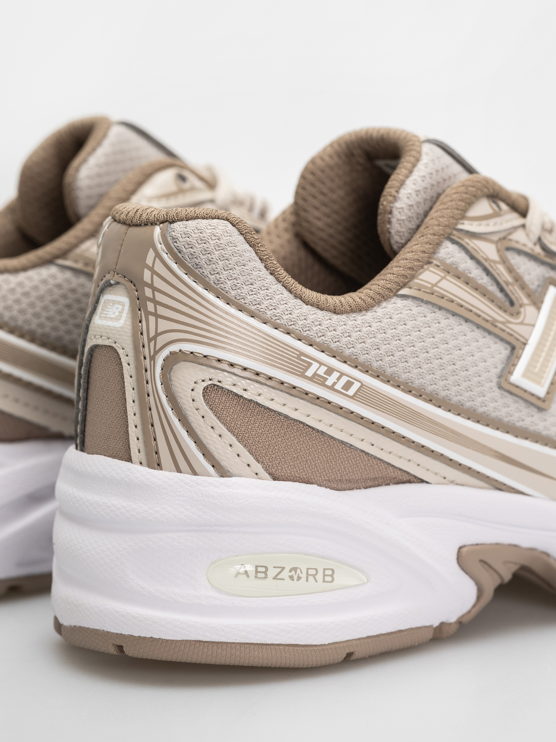 New Balance 740 JR Schuhe (timberwolf/driftwood)