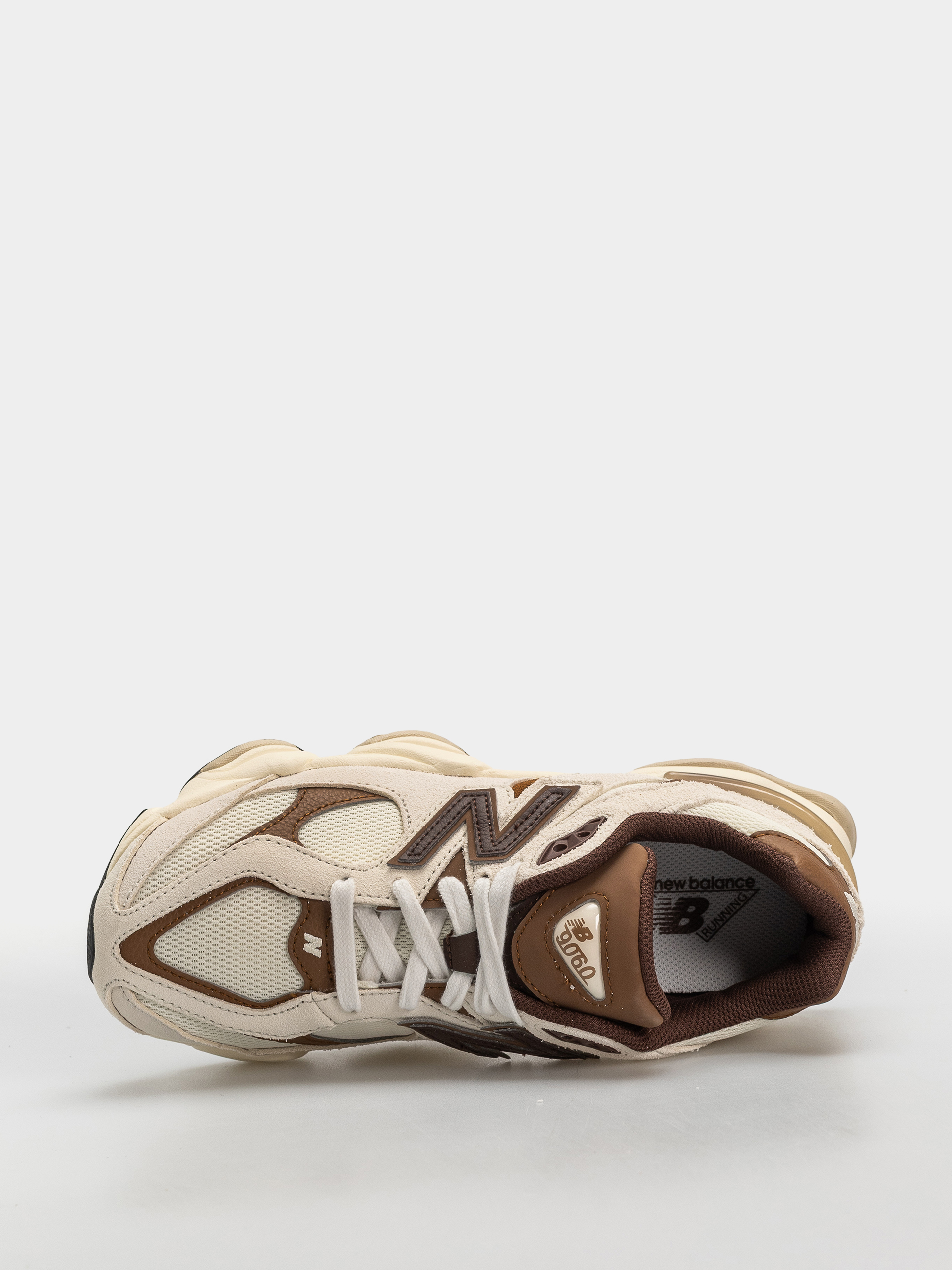New Balance 9060 JR Shoes (breakfast tea/angora)
