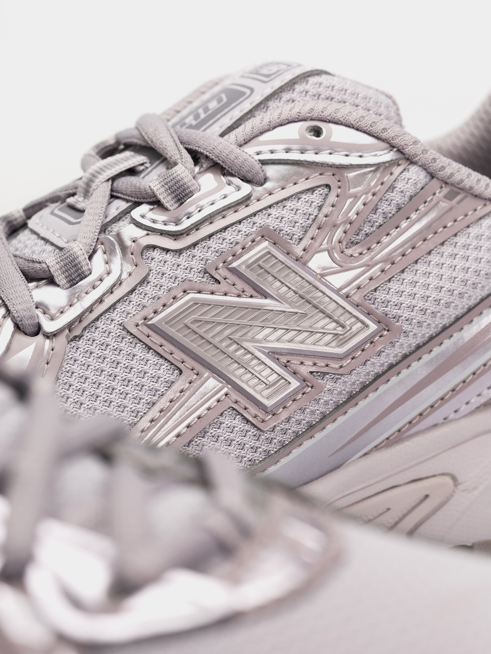 New Balance 740 Shoes (horizon grey/truffle metallic)