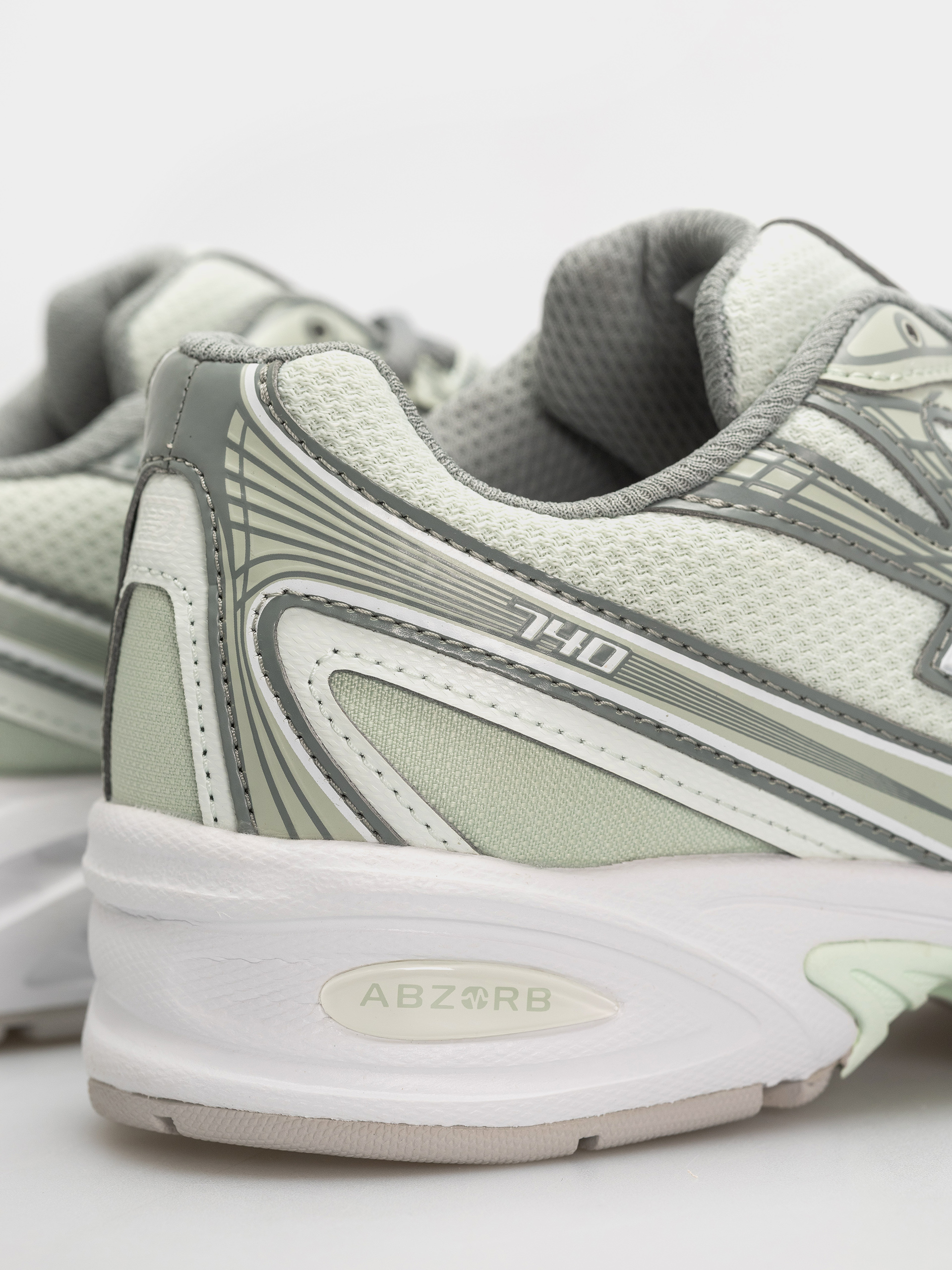 New Balance 740 Schuhe (mint water/silver moss)