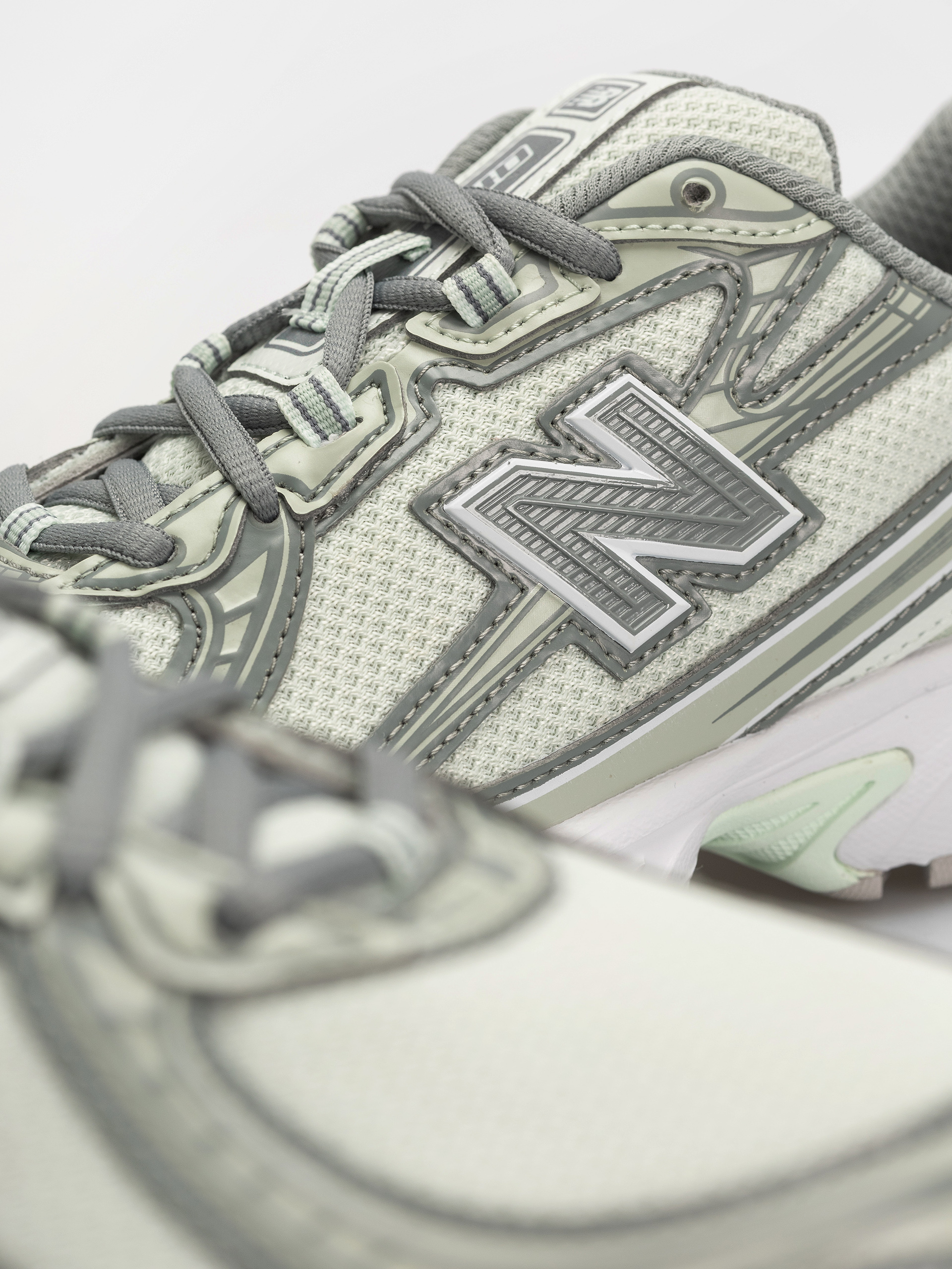 New Balance 740 Schuhe (mint water/silver moss)